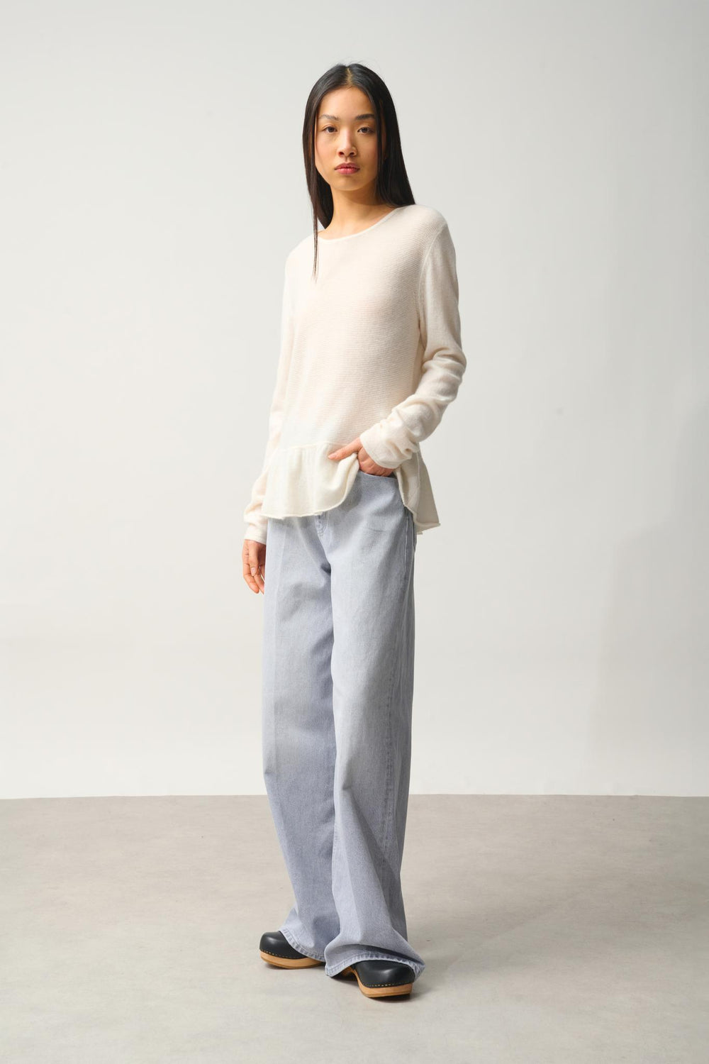 CADAIR Ivory ruffled low-neck pullover 100% cashmere