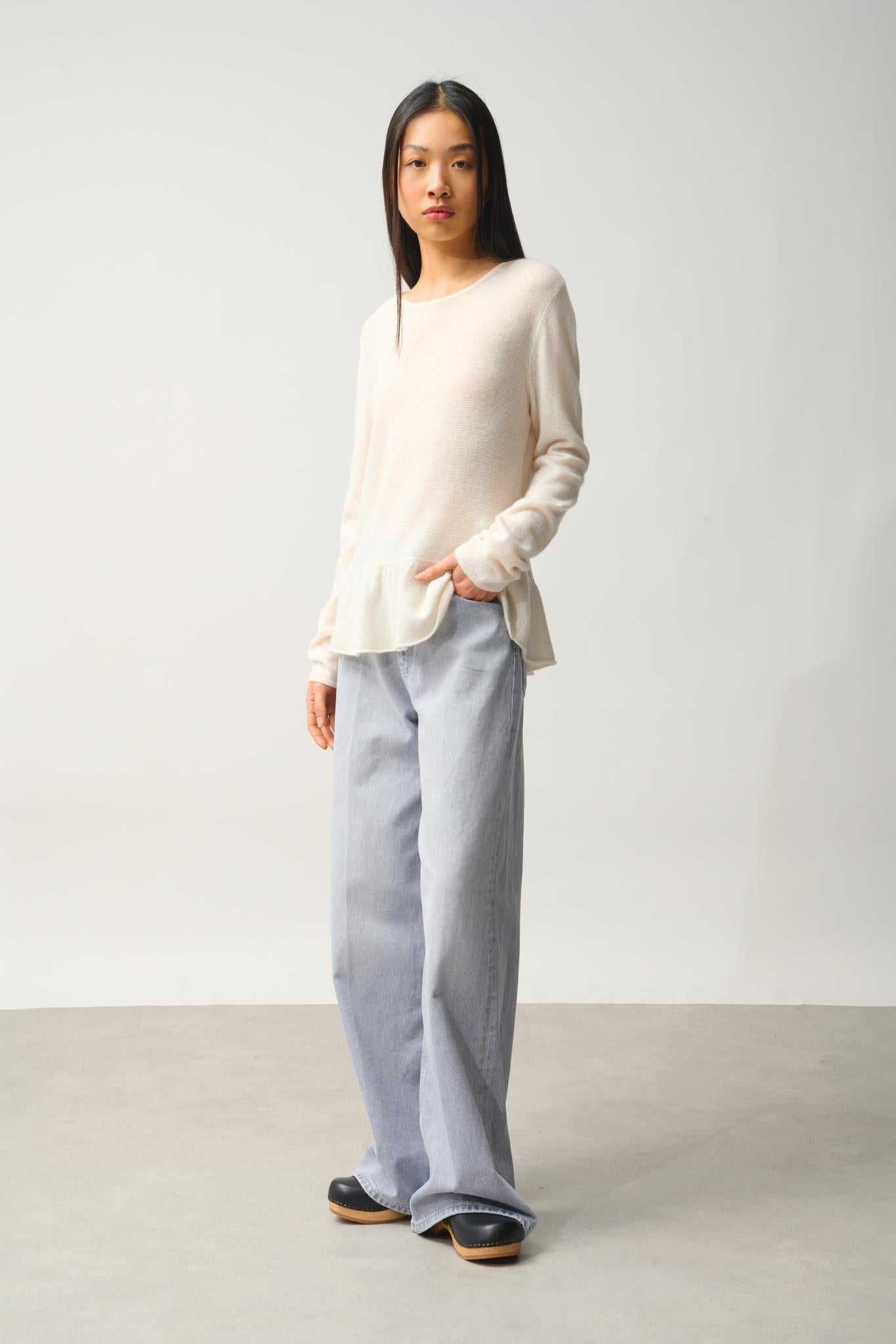 CADAIR Ivory ruffled low-neck pullover 100% cashmere