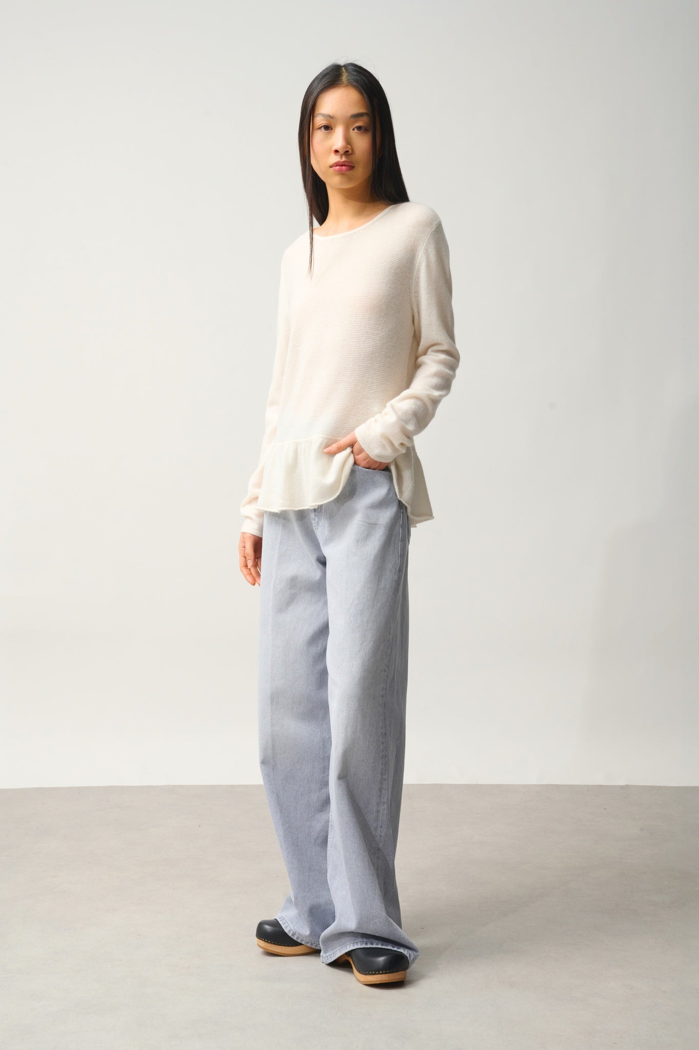 CADAIR pull col rond bas volanté ivoire 100% cachemire