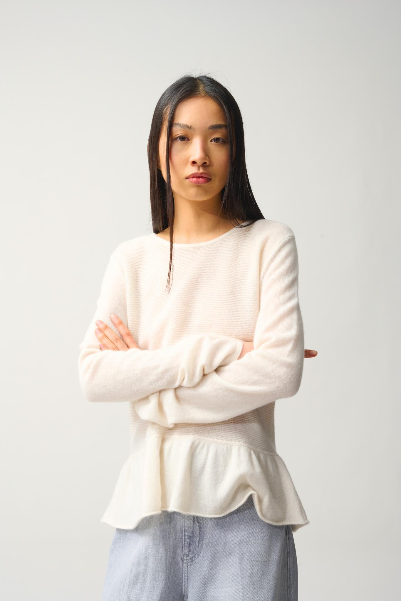 CADAIR Ivory ruffled low-neck pullover 100% cashmere