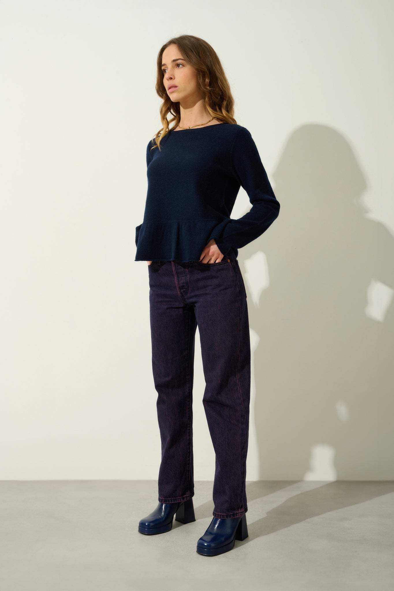 CADAIR pull col rond bas volanté navy 100% cachemire