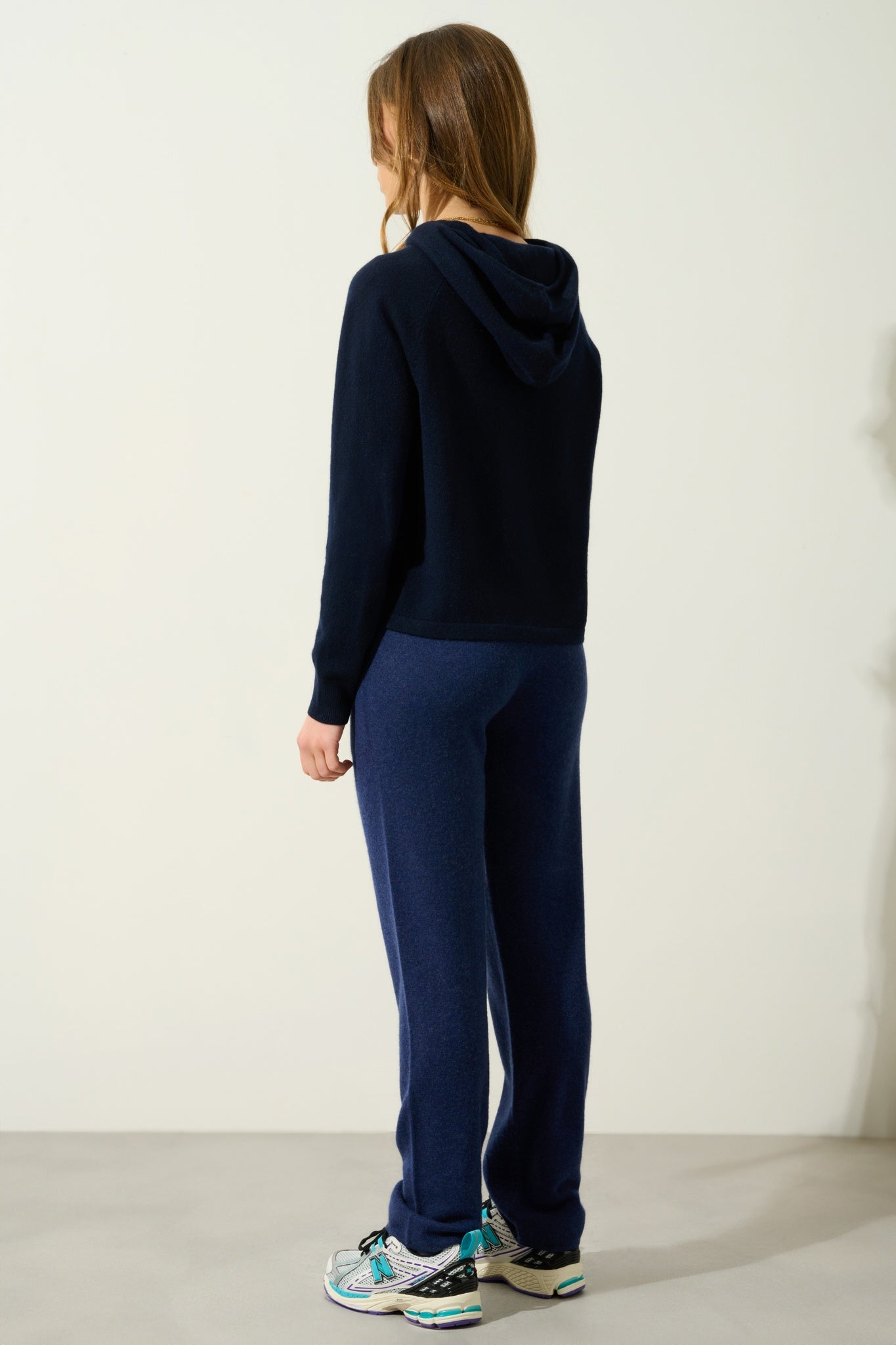 CADAIR pull col rond bas volanté navy 100% cachemire