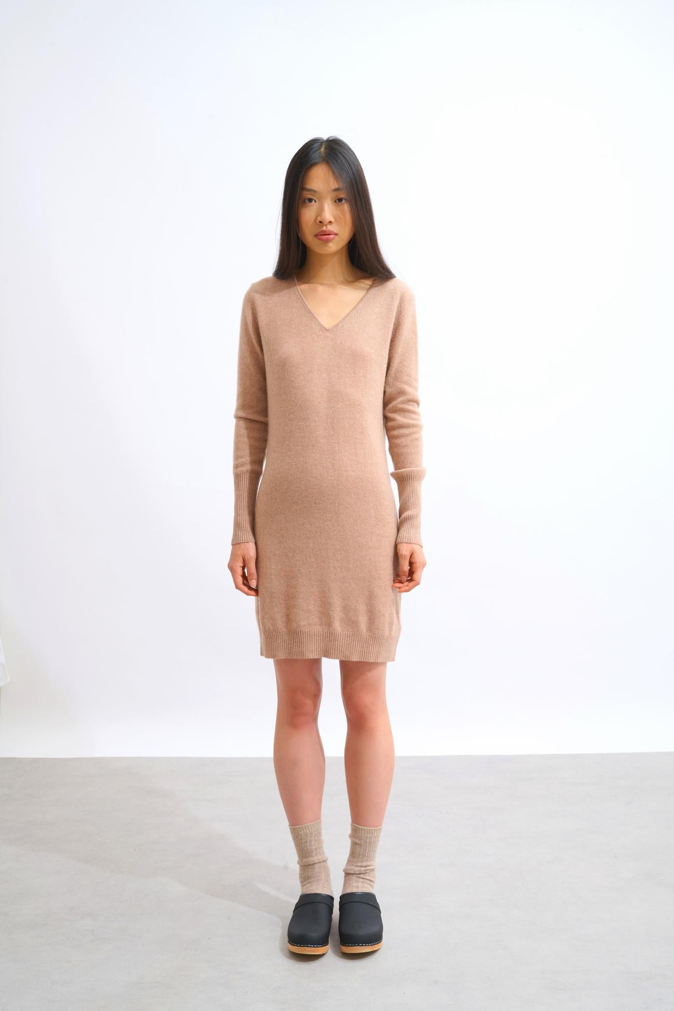 CAPELET robe col v camel chiné 100% cachemire