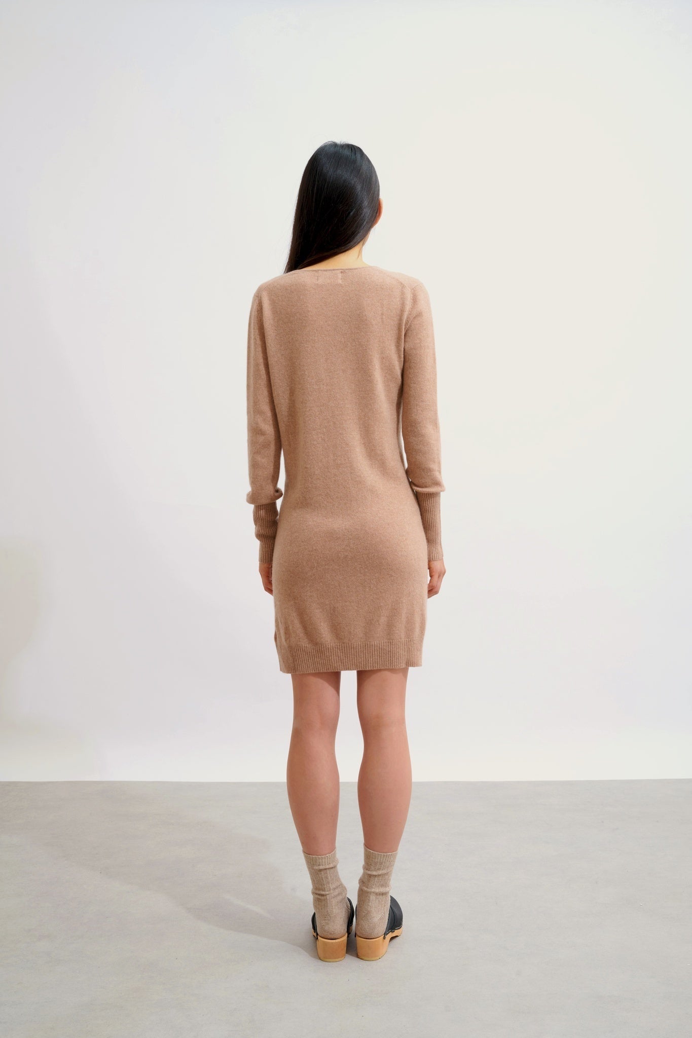 CAPELET robe col v camel chiné 100% cachemire