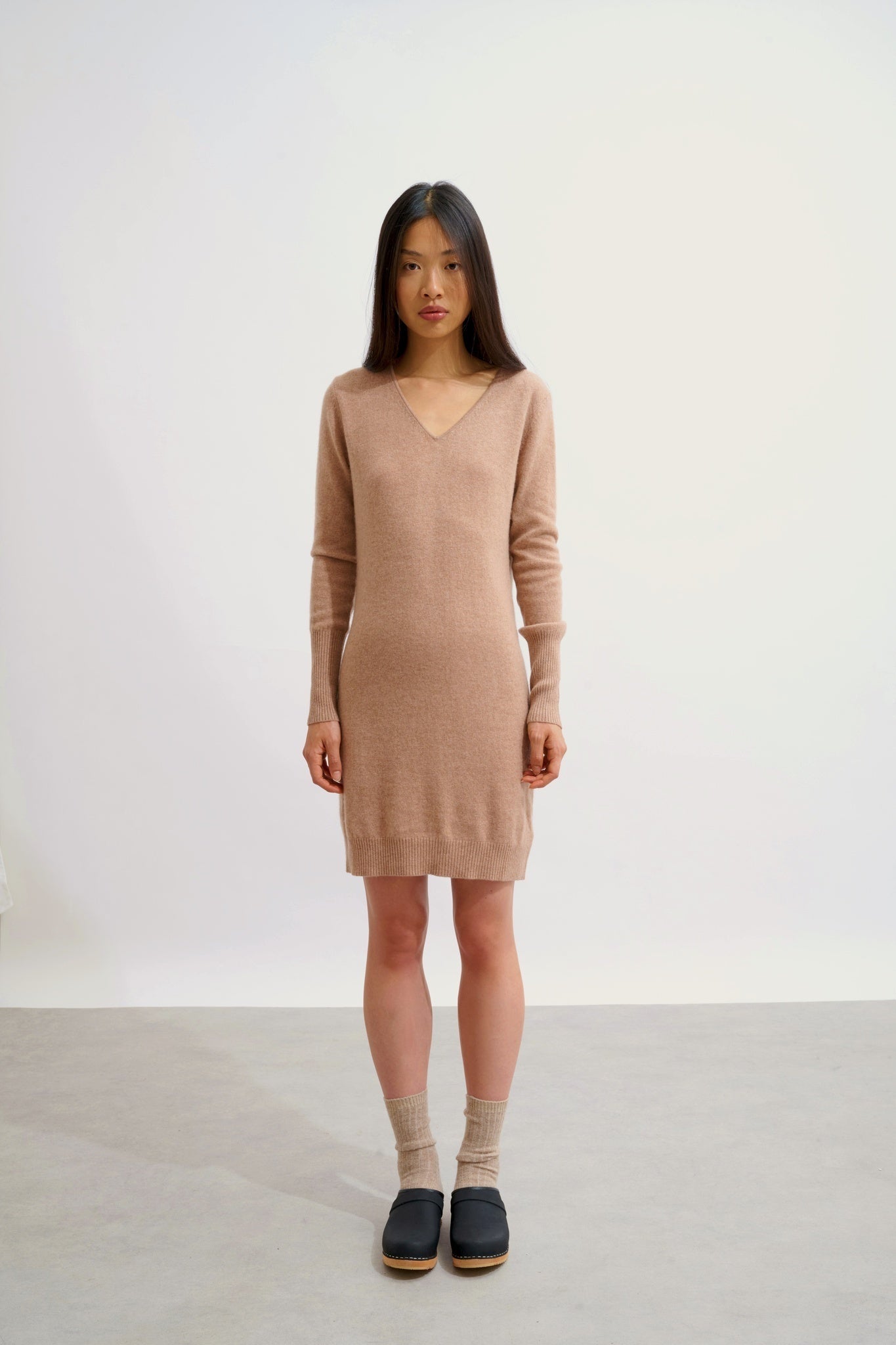 CAPELET robe col v camel chiné 100% cachemire