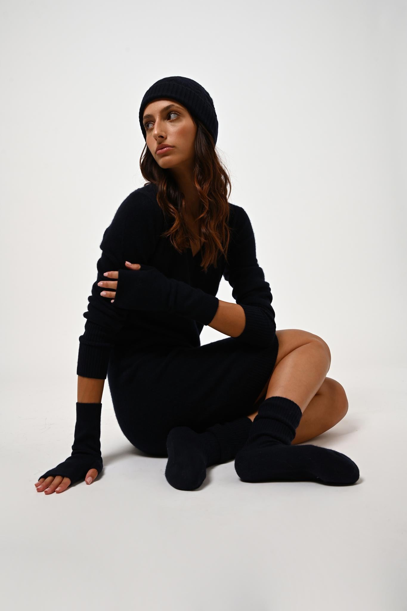 CAPELET v-neck dress navy 100% cashmere