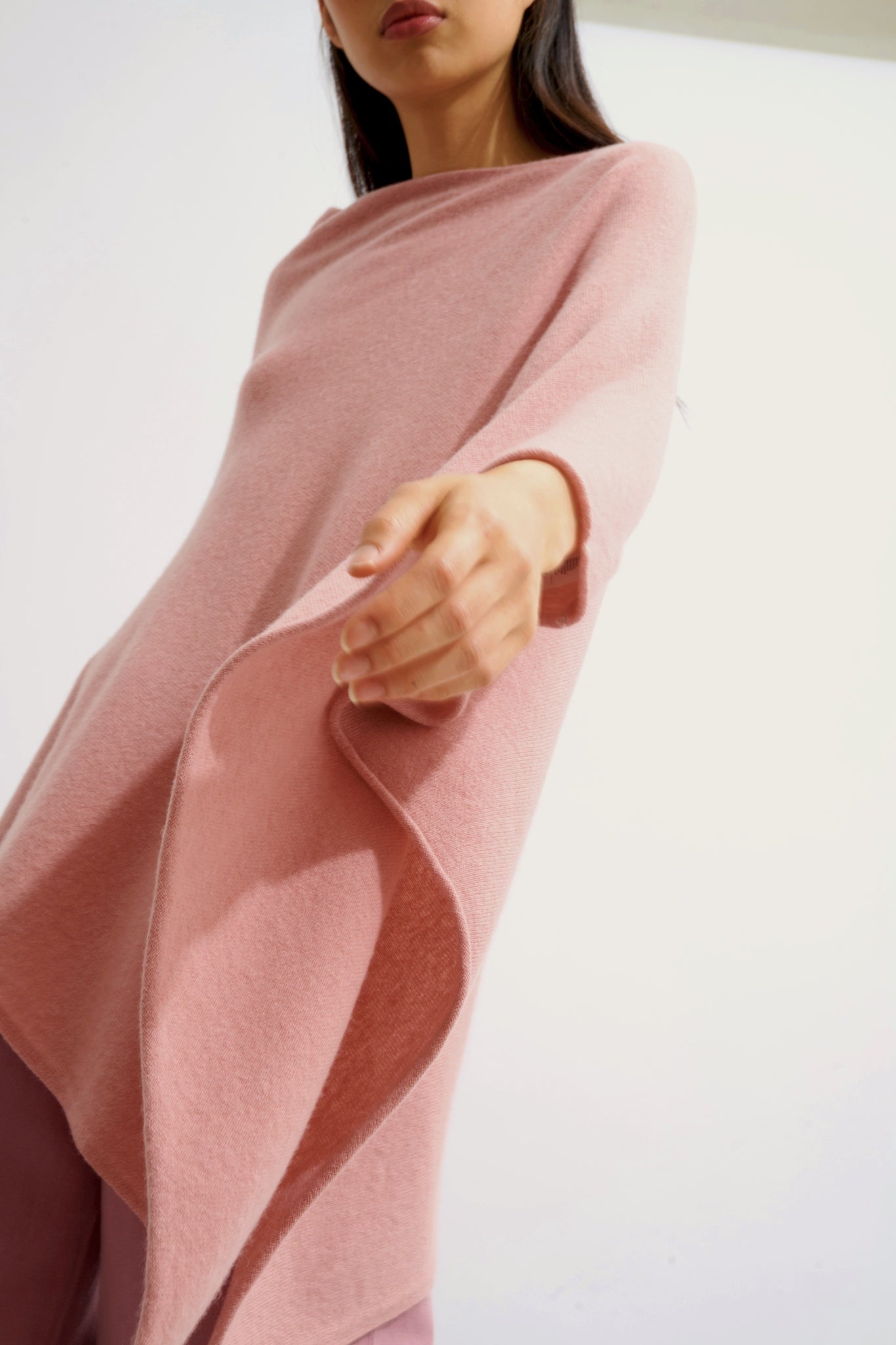 CARRA poncho rosewood 100% cashmere