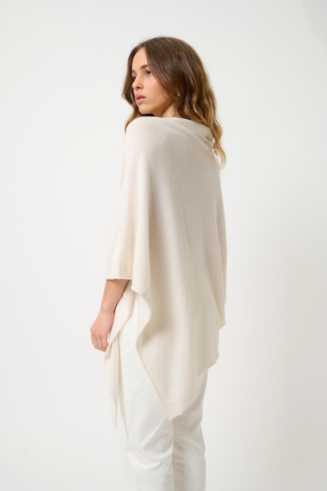 CARRA Elfenbein Poncho 100% Kaschmir