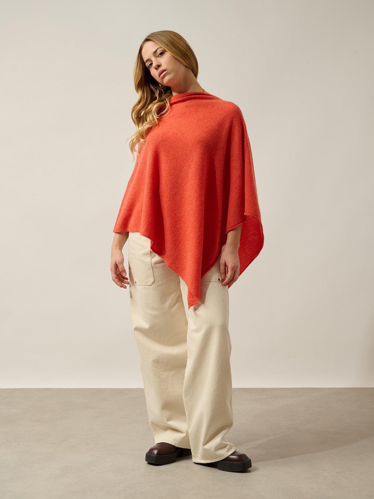 CARRA poncho orange chiné 100% cachemire