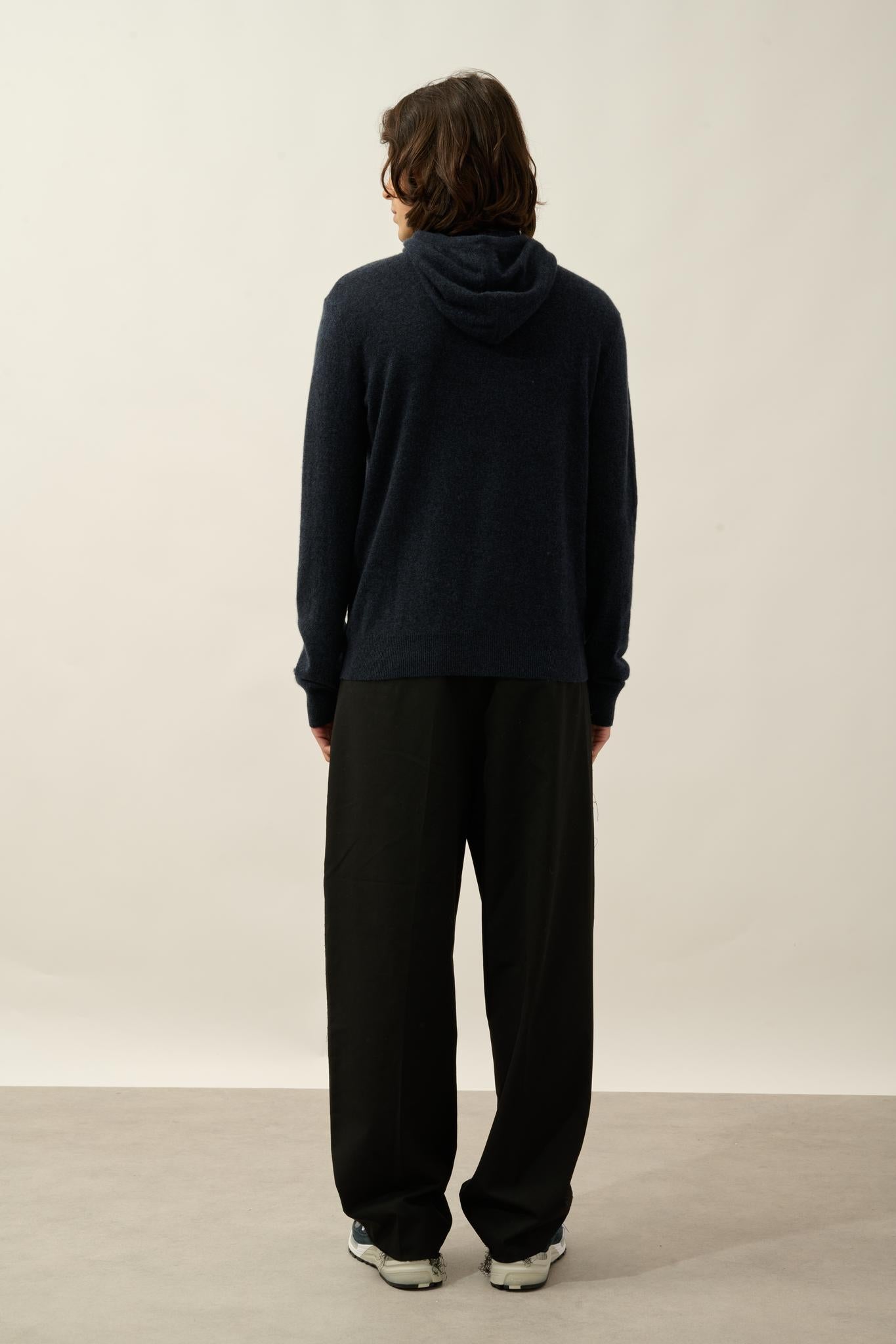 CASPER pull capuche poche kangourou caviar 100% cachemire