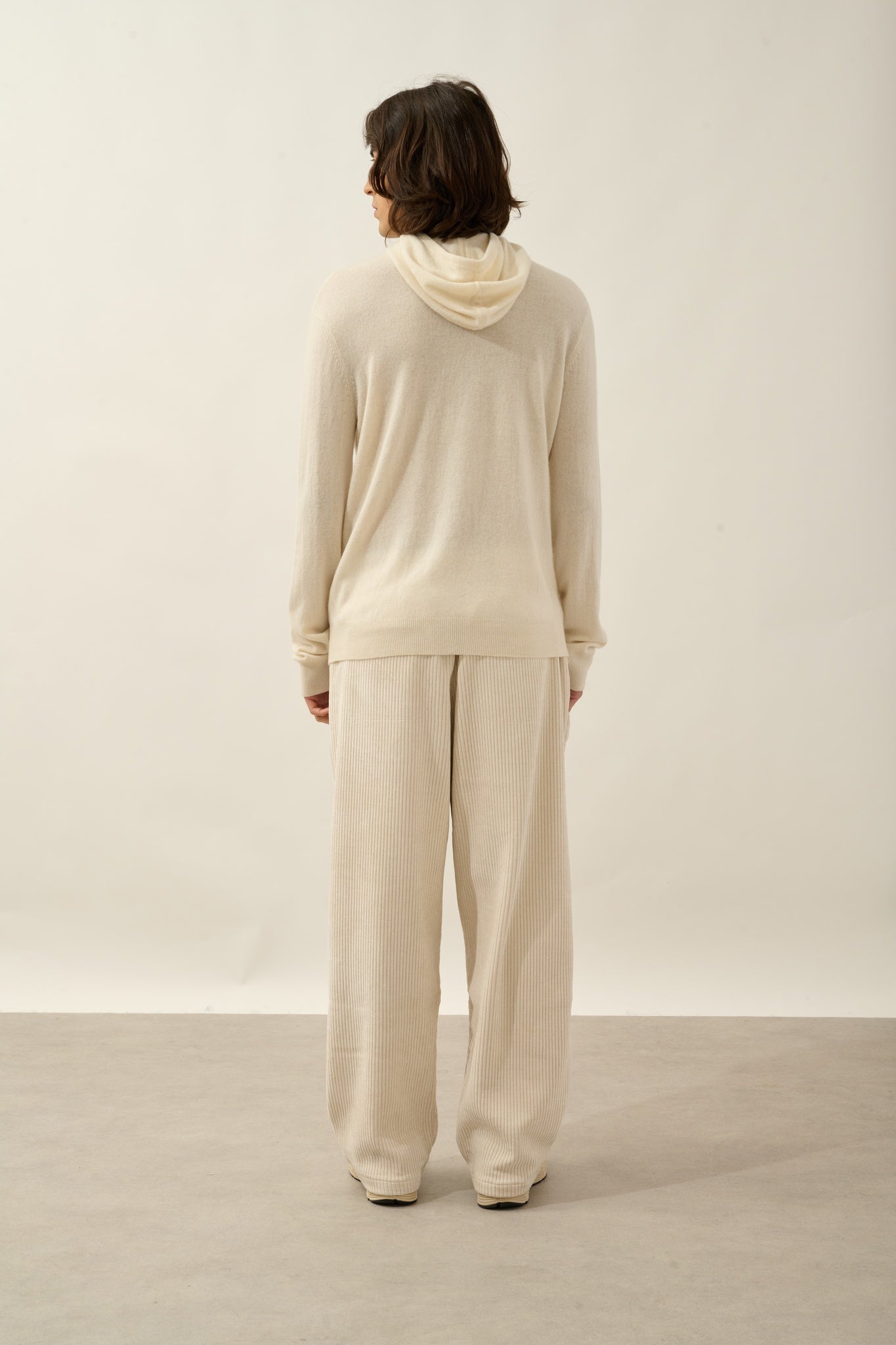 CASPER pull capuche poche kangourou ivoire 100% cachemire