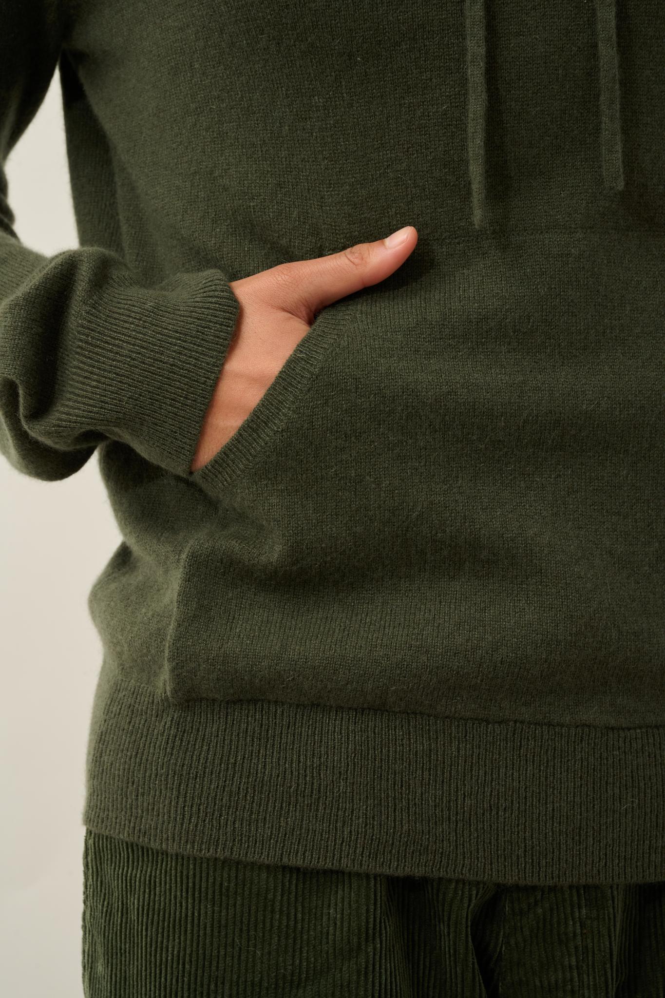 CASPER Kapuzenpullover Kängurutasche khaki 100% Kaschmir