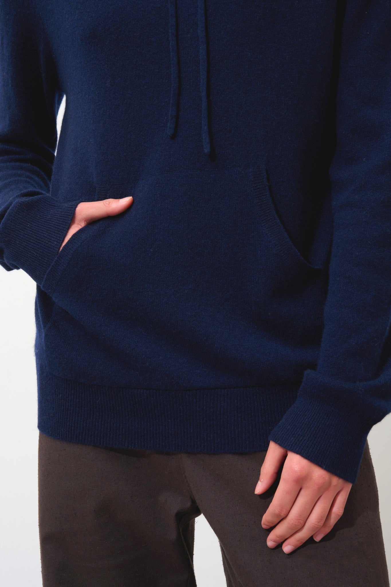 CASPER Kapuzenpullover Kängurutasche navy 100% Kaschmir