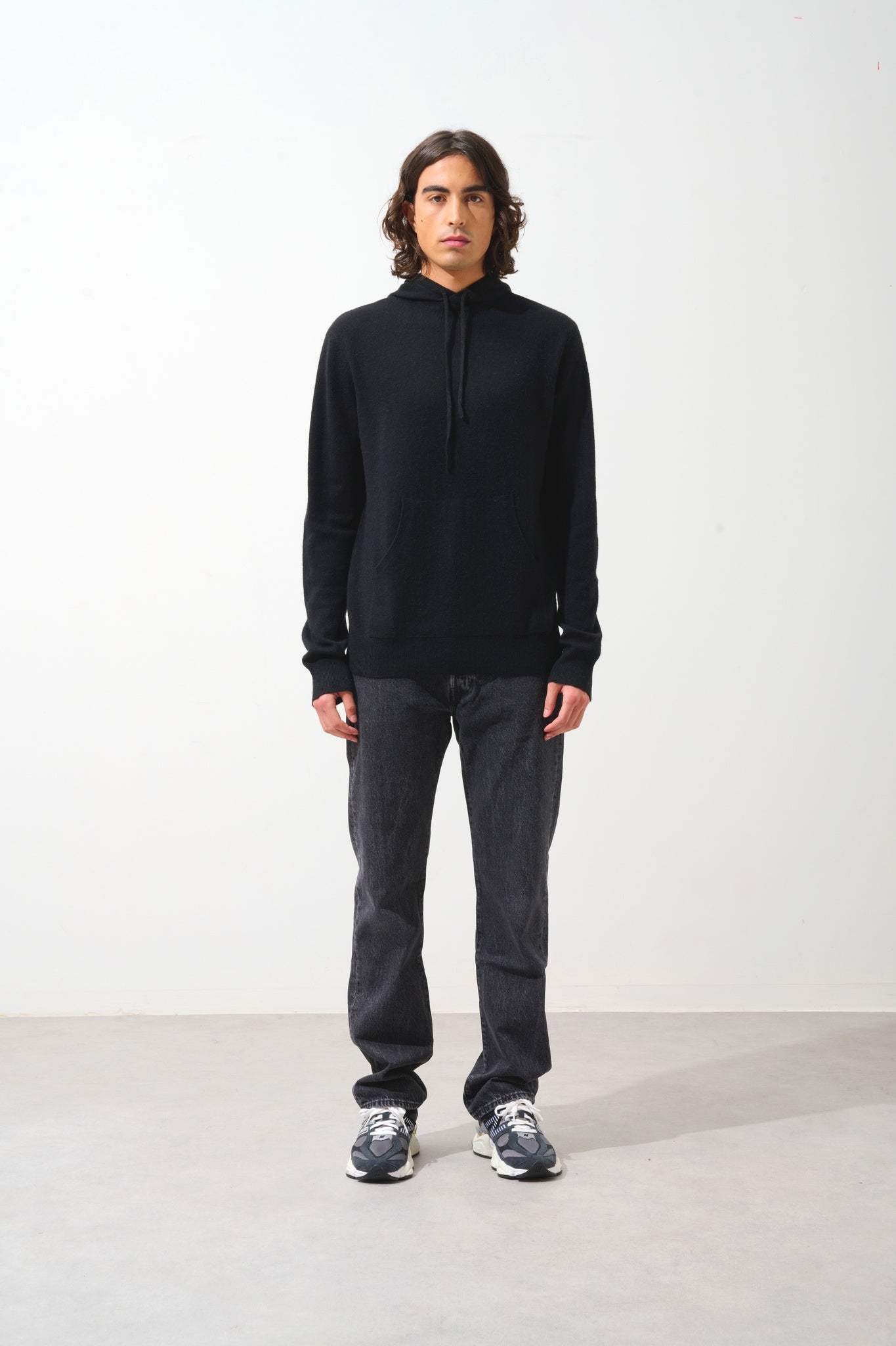 CASPER Kapuzenpullover Kängurutasche schwarz 100% Kaschmir