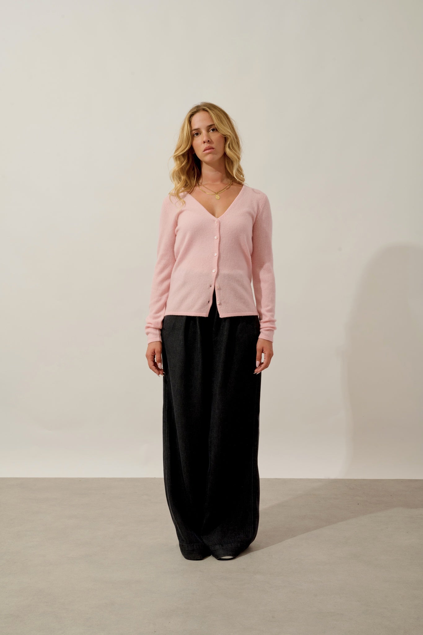 CHALAIS Strickjacke mit V-Ausschnitt Ballerina 100% Kaschmir