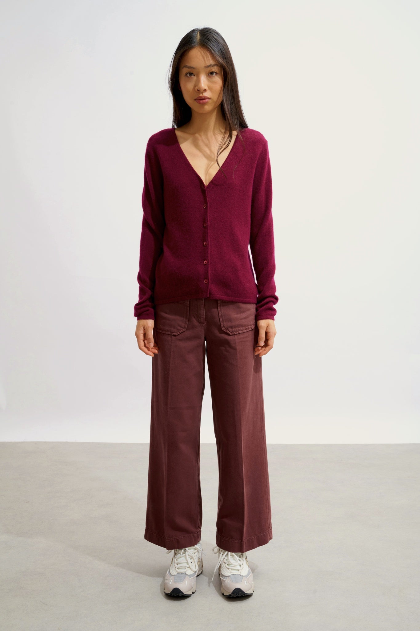 CHALAIS Burgunder Strickjacke mit V-Ausschnitt 100% Kaschmir