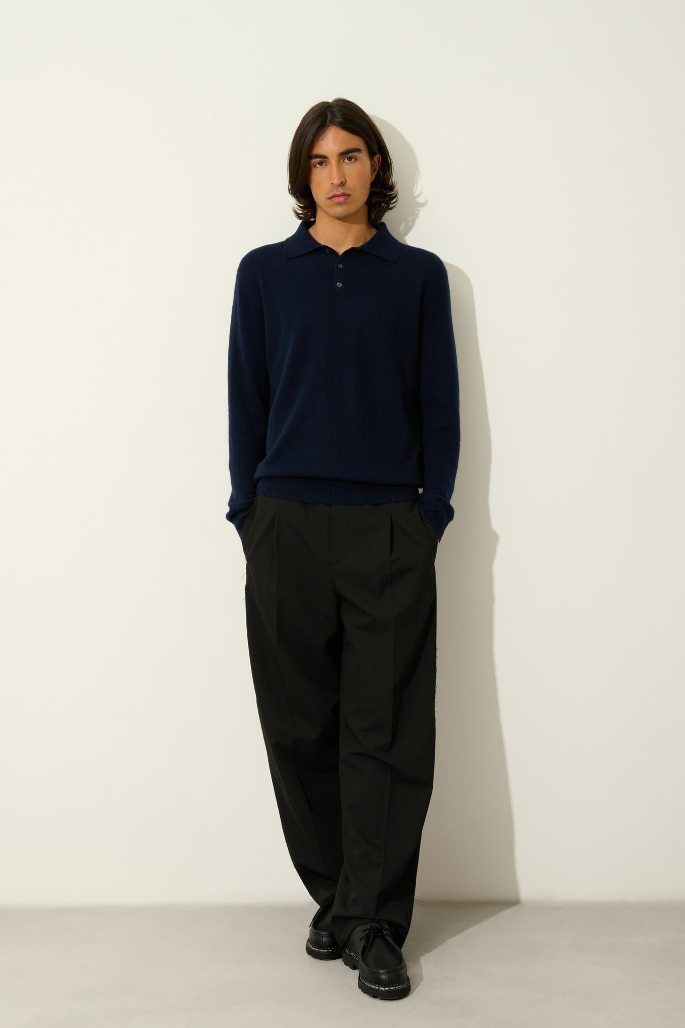 CHARVET Langarm-Poloshirt in Marineblau, 100 % Kaschmir