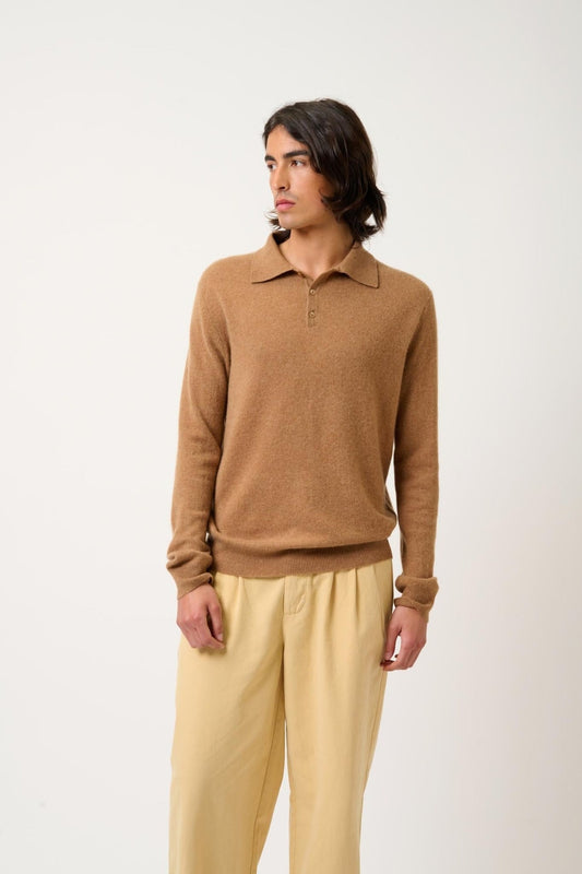 CHARVET haselnussfarbenes Langarm-Poloshirt aus 100 % Kaschmir