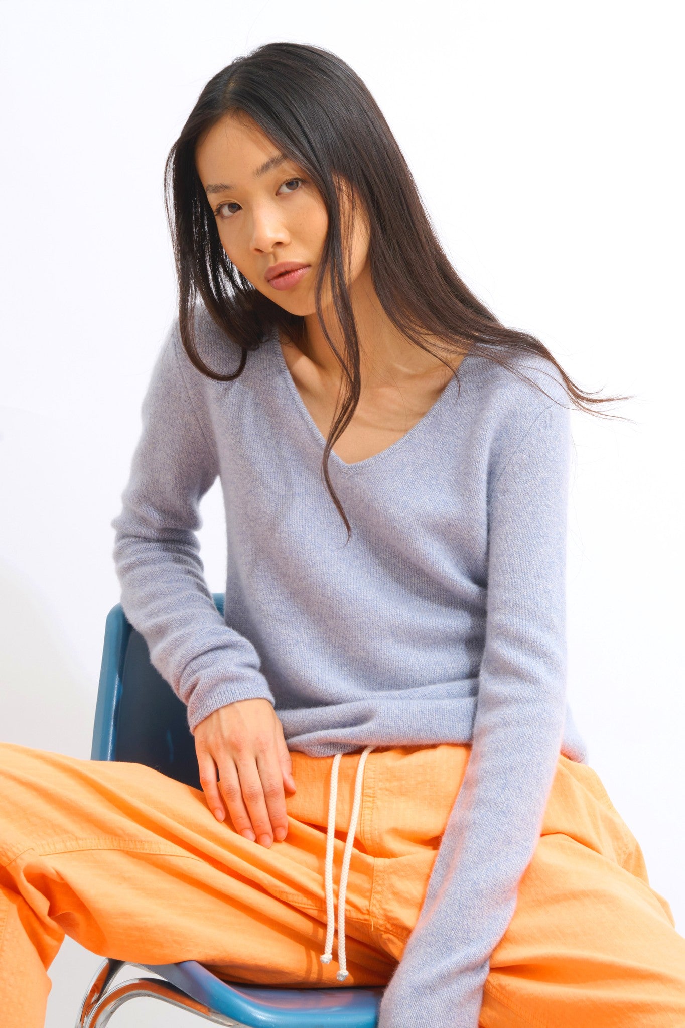 chelsea pull col v 4 fils bleu ivoire 100% cachemire