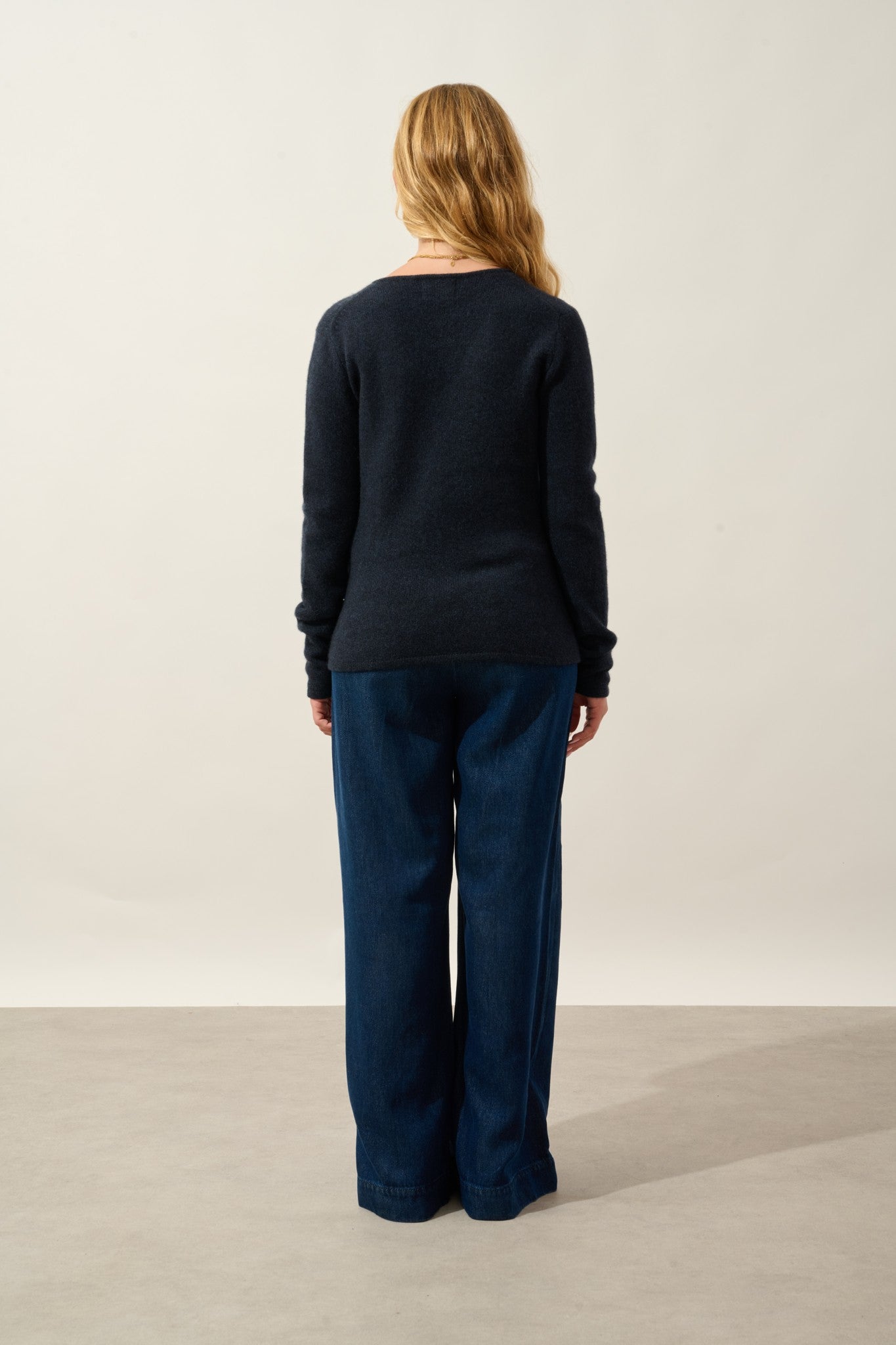 chelsea pull col v 4 fils caviar 100% cachemire