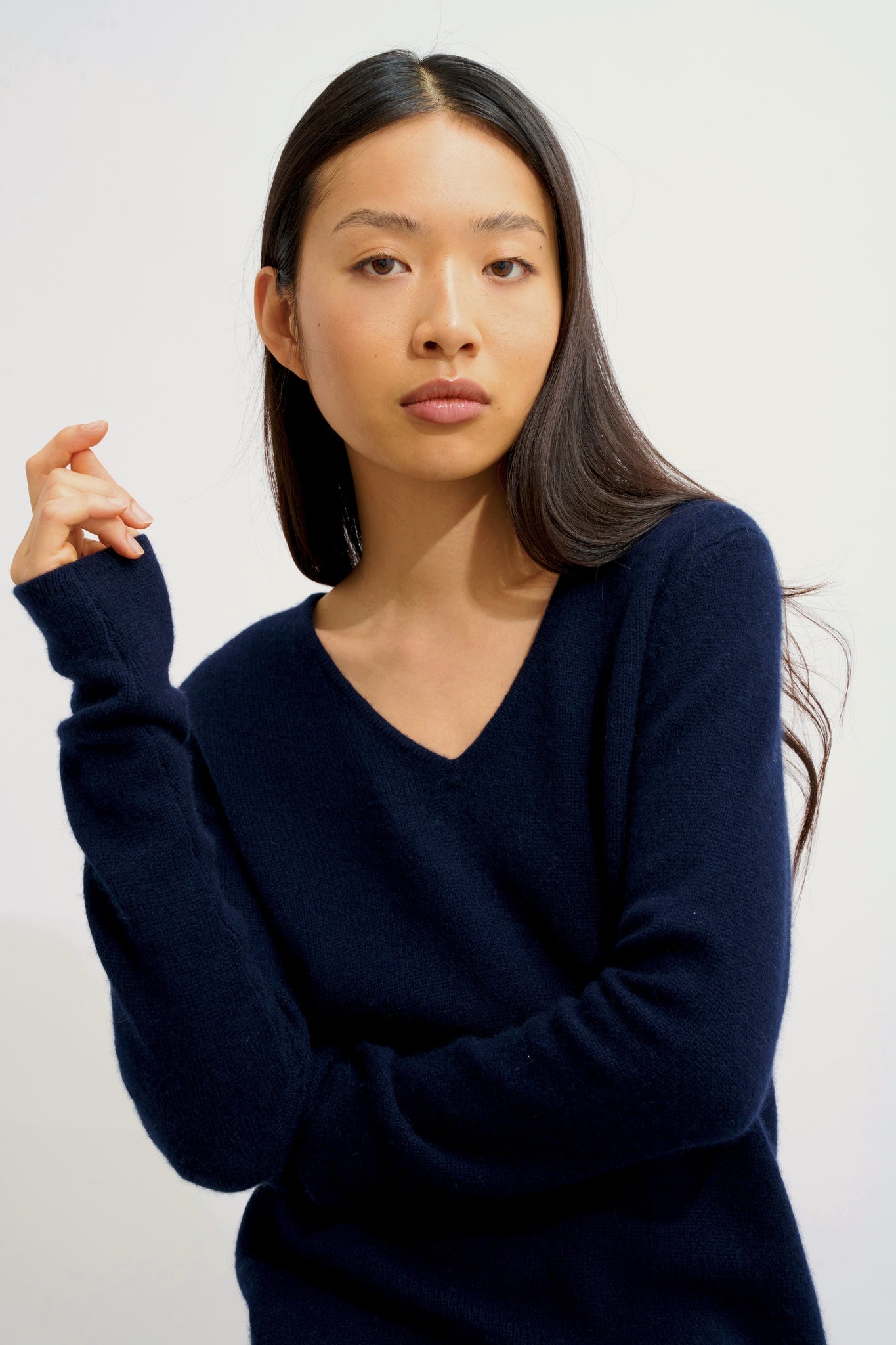 CHELSEA pull col v 4 fils navy 100% cachemire