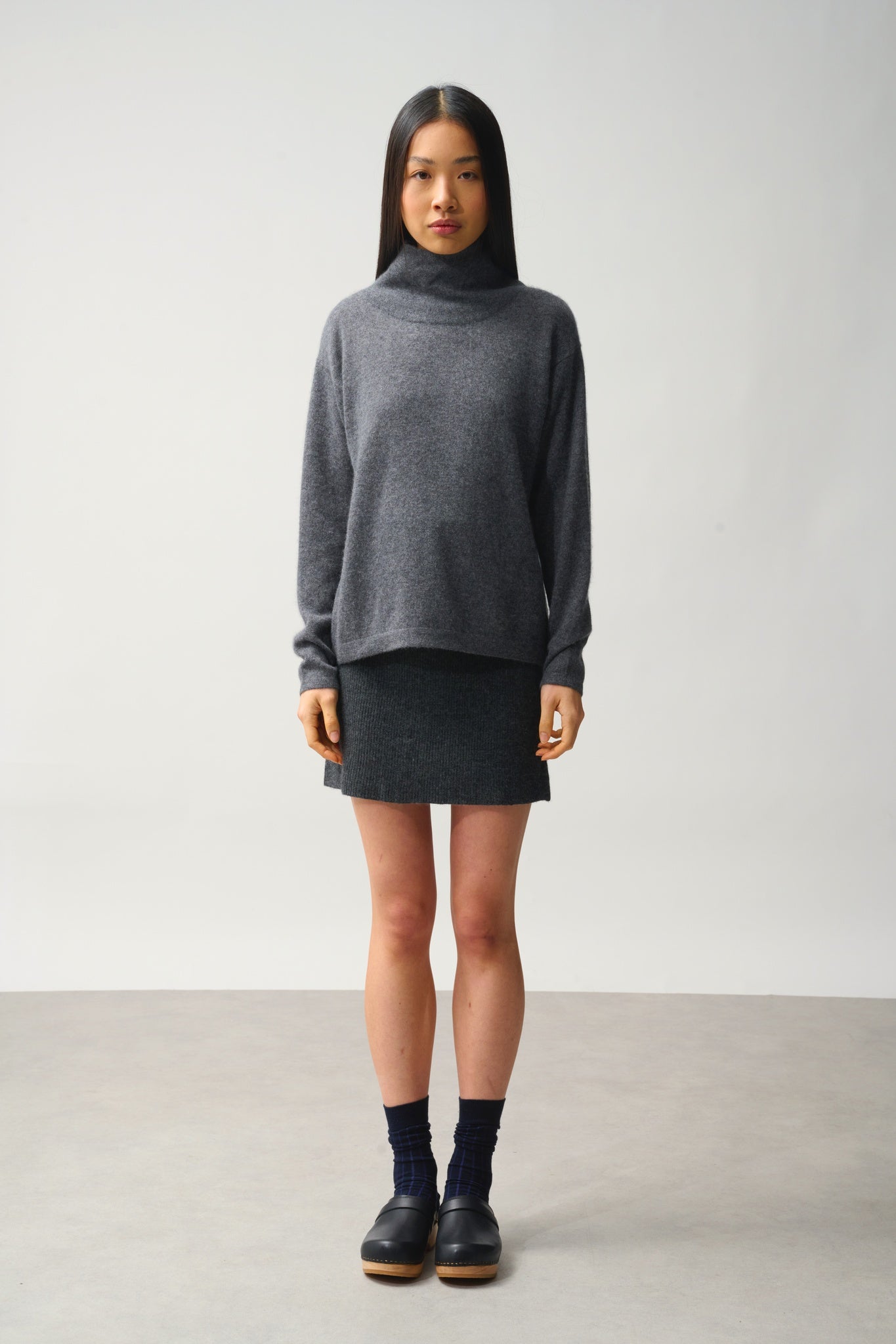 CHEVIOT pull col montant bénitier anthracite chiné 100% cachemire