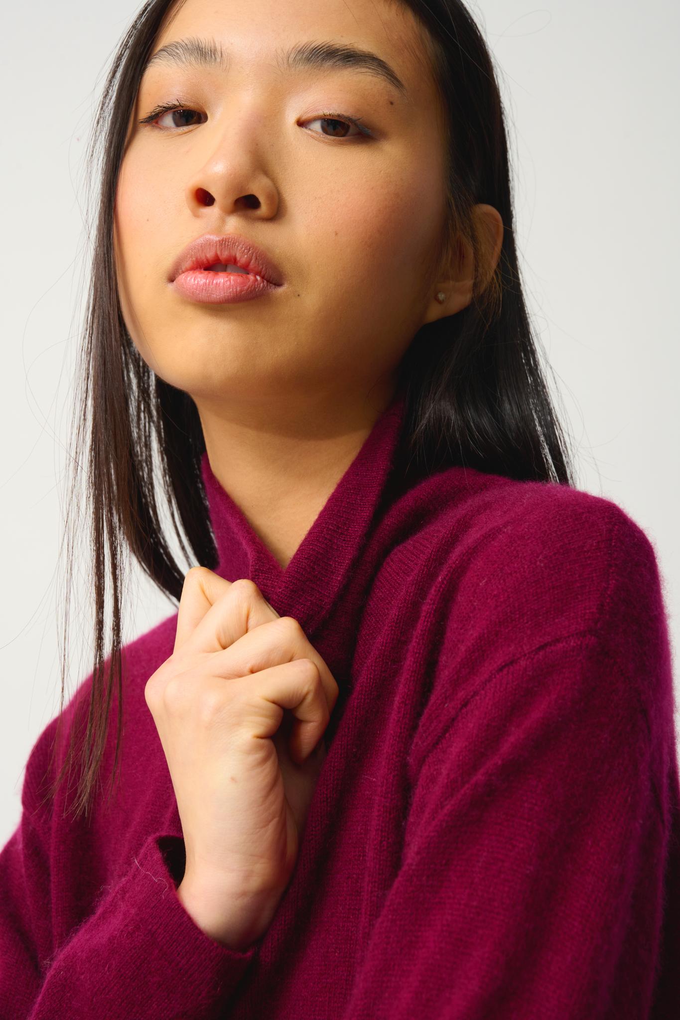 CHEVIOT burgundy cowl neck sweater 100% cashmere