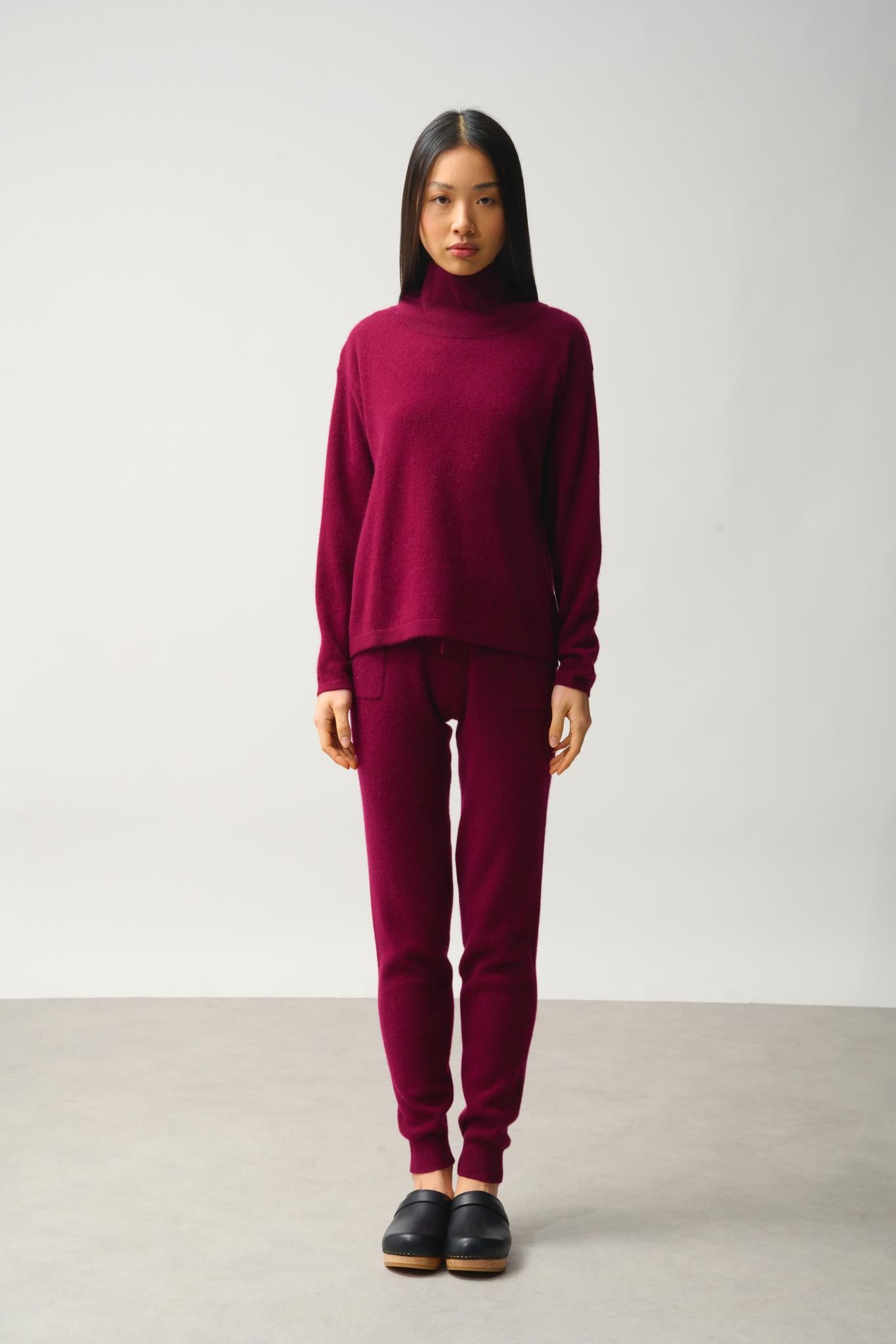 CHEVIOT burgundy cowl neck sweater 100% cashmere