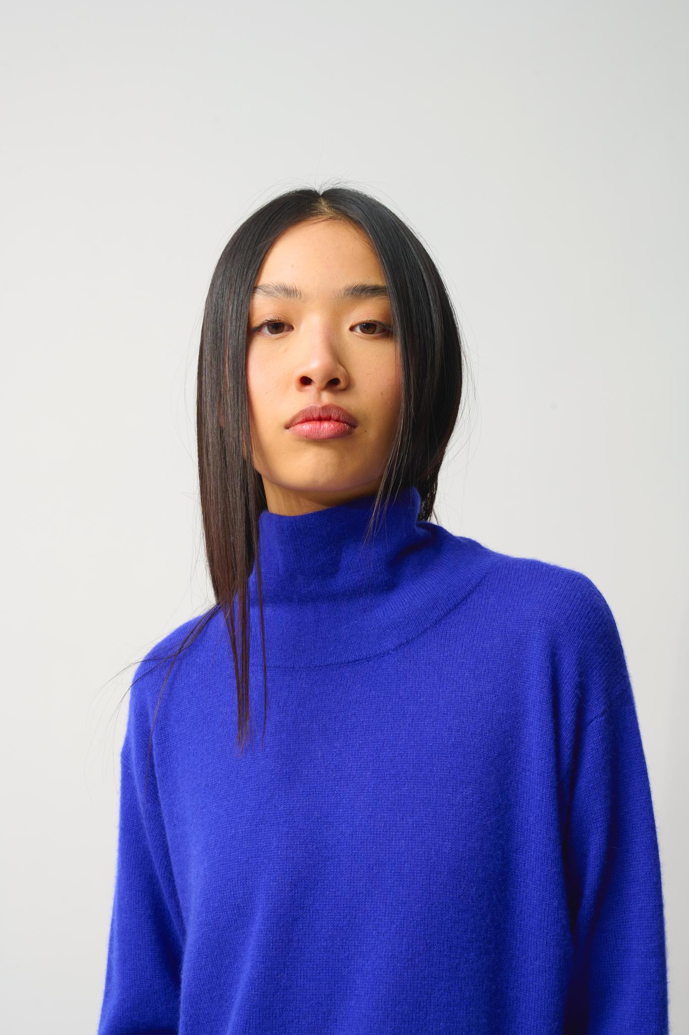 CHEVIOT pull col montant bénitier indigo 100% cachemire