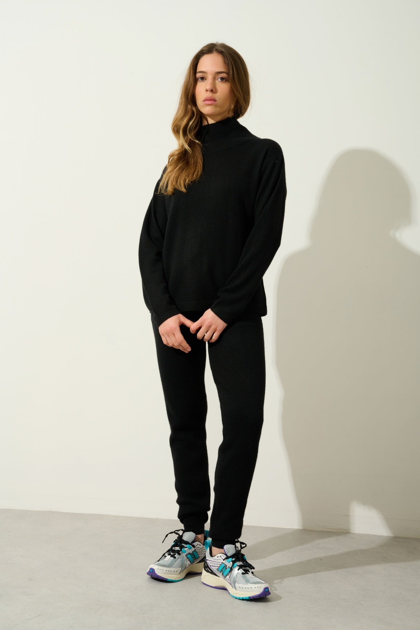 CHEVIOT pull col montant bénitier noir 100% cachemire