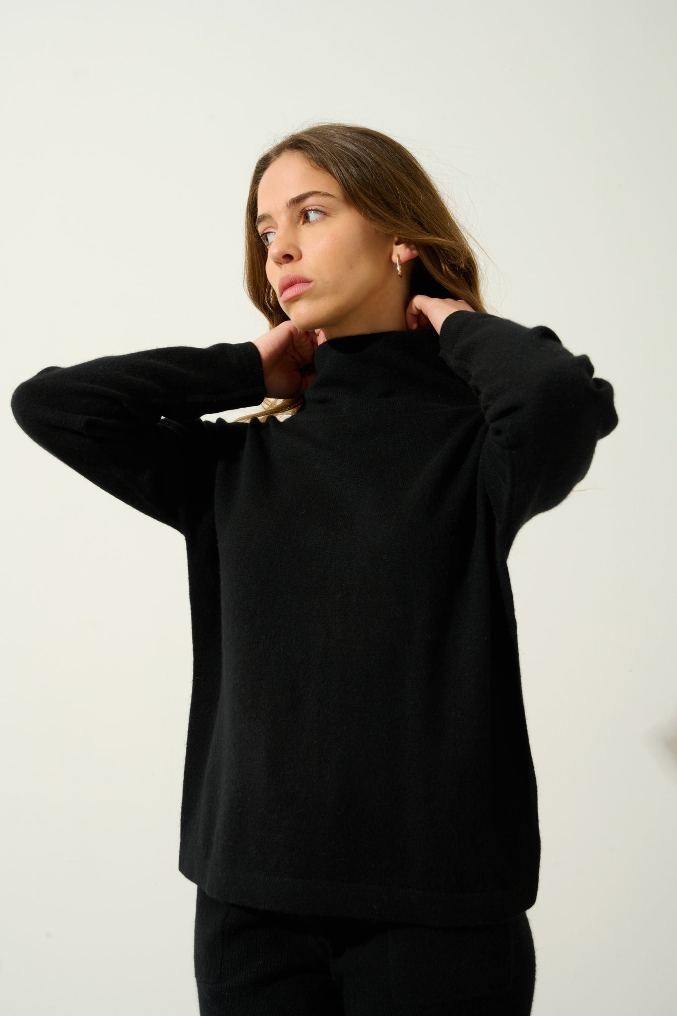 CHEVIOT pull col montant bénitier noir 100% cachemire