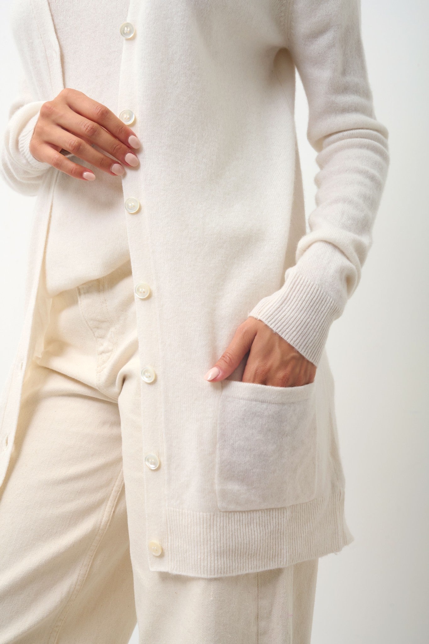 cimet cardigan col v ivoire 100% cachemire