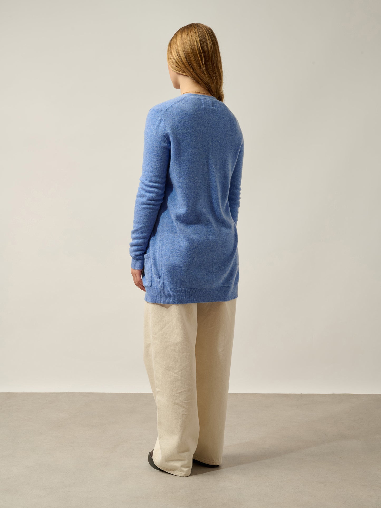 CIMET Strickjacke mit V-Ausschnitt sky 100% Kaschmir