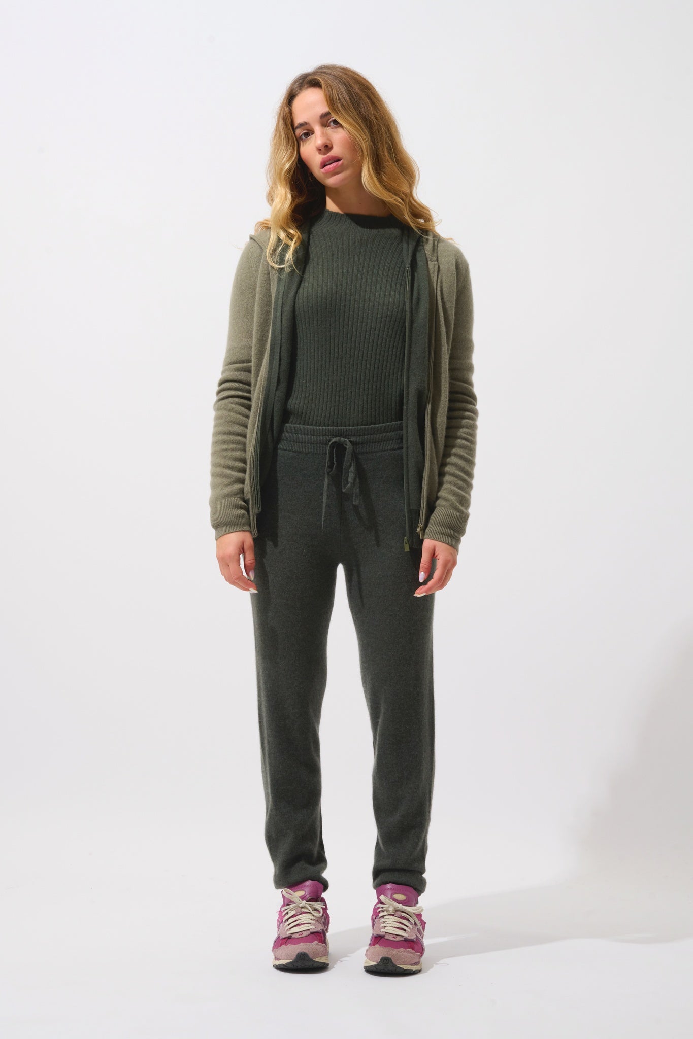 COLOMBIS Army Weste mit Kapuze und Reißverschluss, 100 % Kaschmir