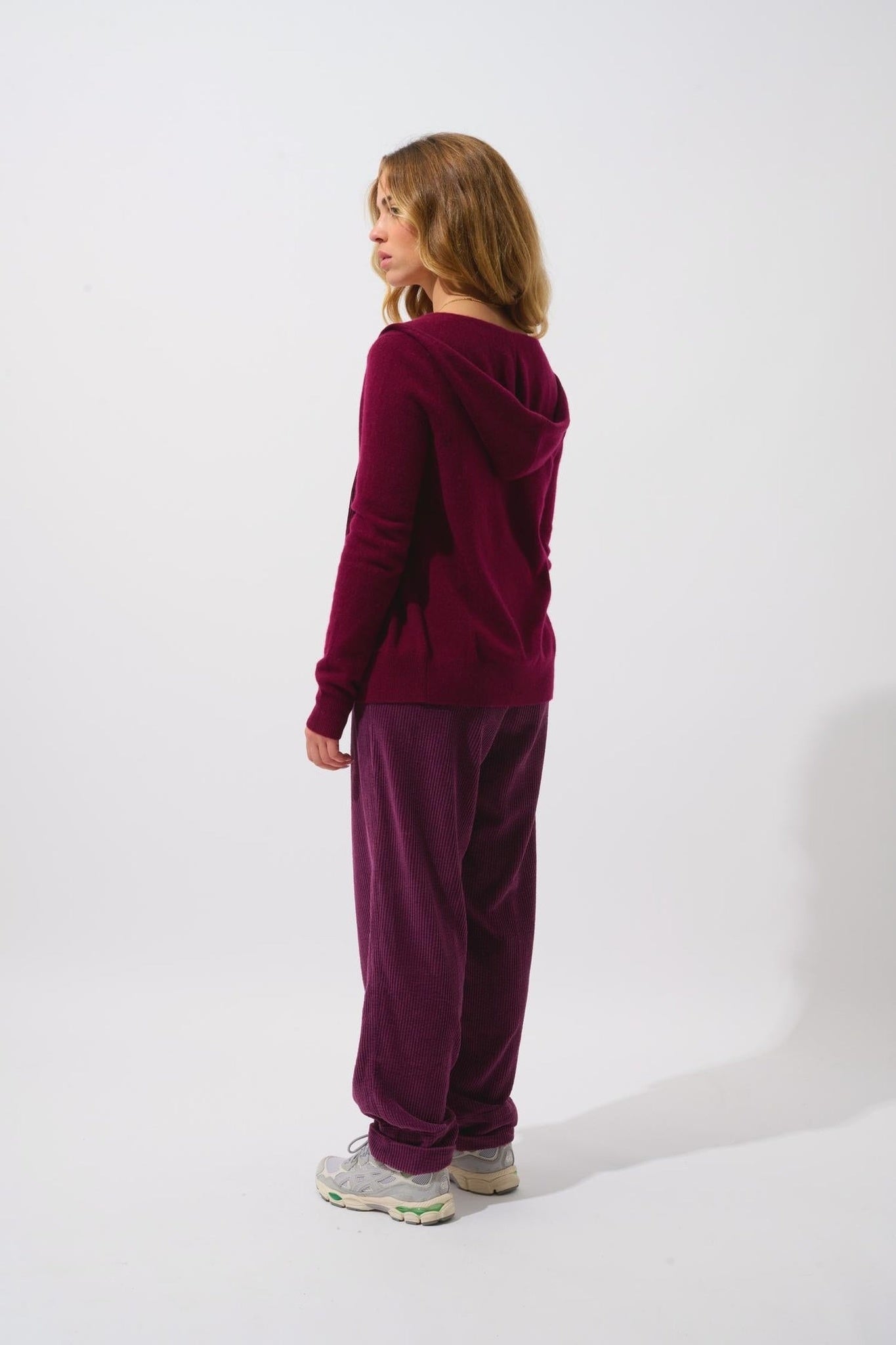 COLOMBIS Burgunder Strickjacke mit Kapuze und Reißverschluss 100% Kaschmir