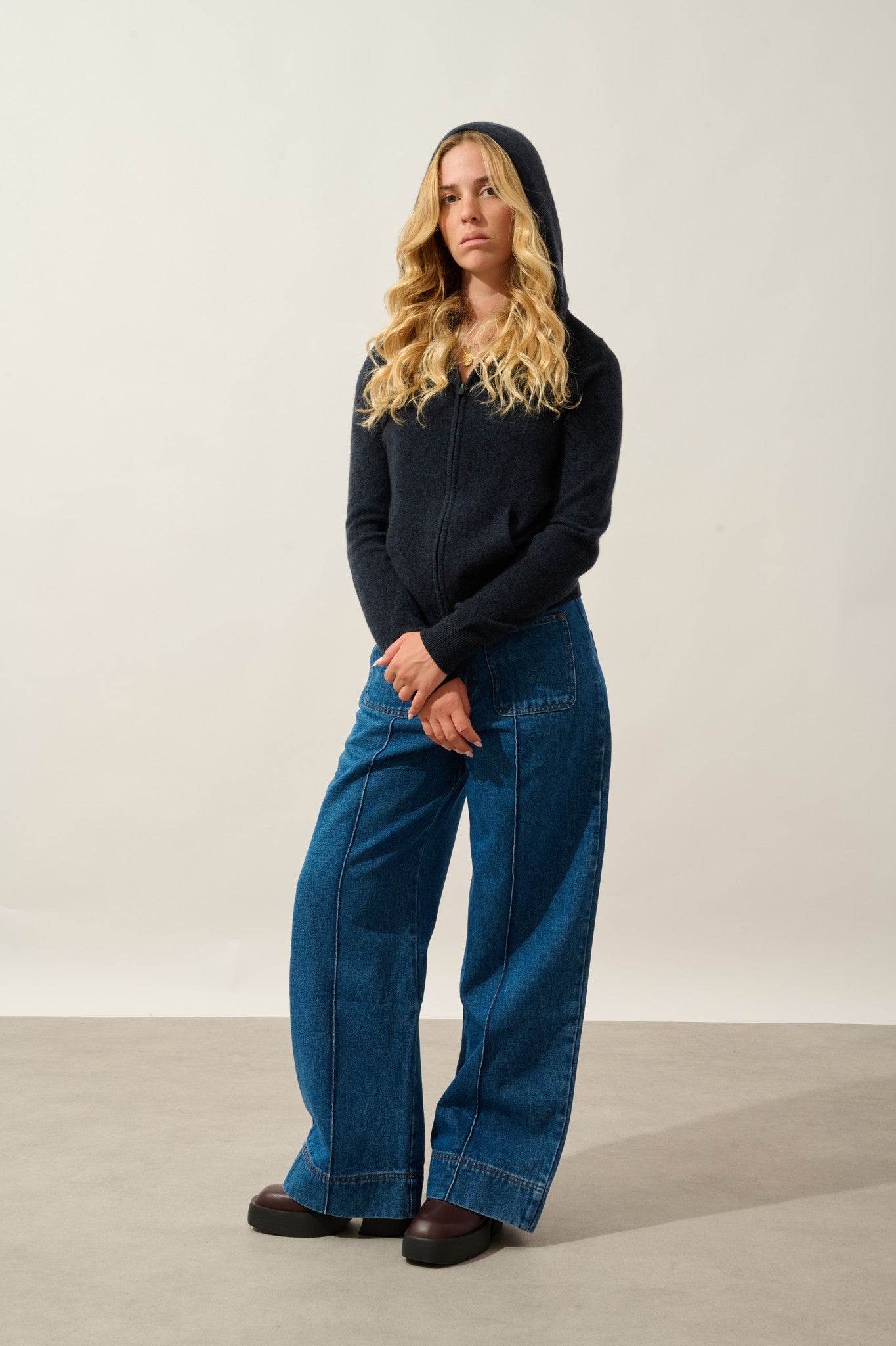 colombis gilet zippé capuche caviar 100% cachemire