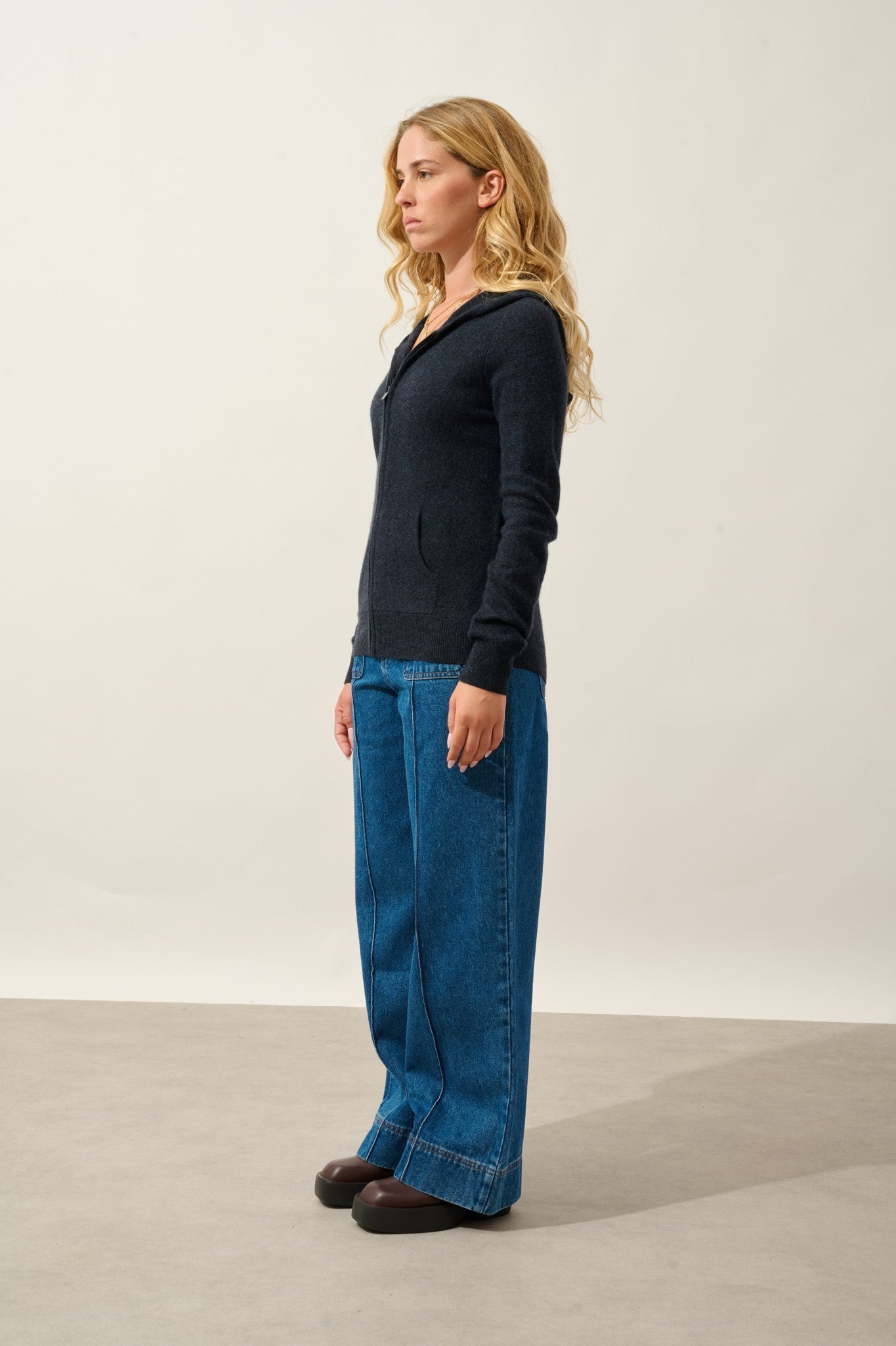 colombis gilet zippé capuche caviar 100% cachemire