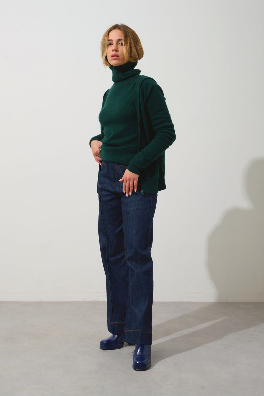 COLOMBIS Zypressen-Kapuzenweste mit Reißverschluss, 100 % Kaschmir