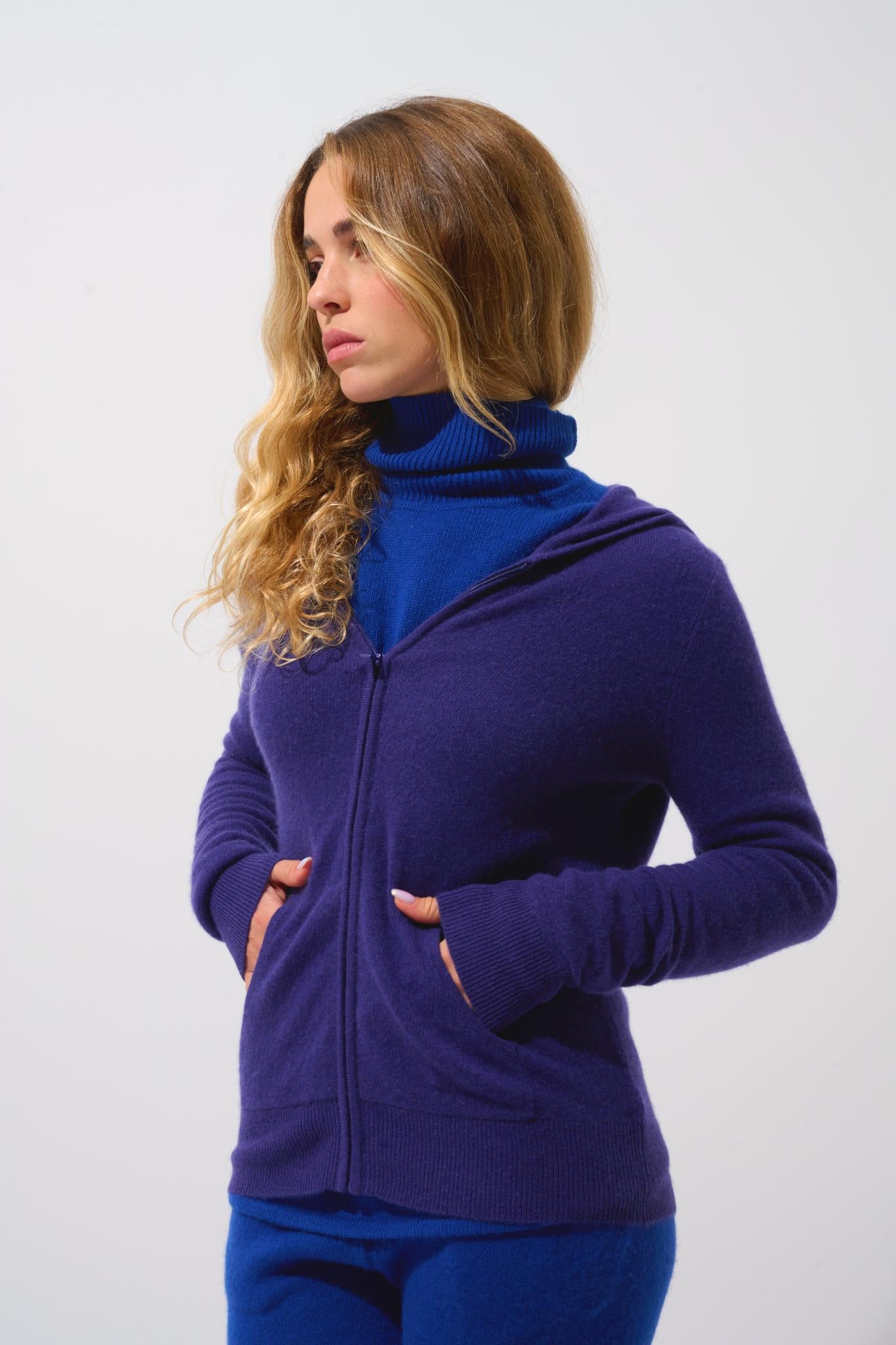 COLOMBIS gilet zippé capuche purple 100% cachemire