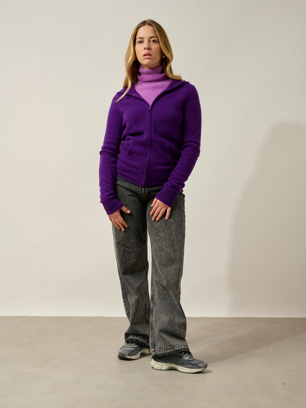 COLOMBIS Weste mit Reißverschluss und Kapuze violett 100% Kaschmir