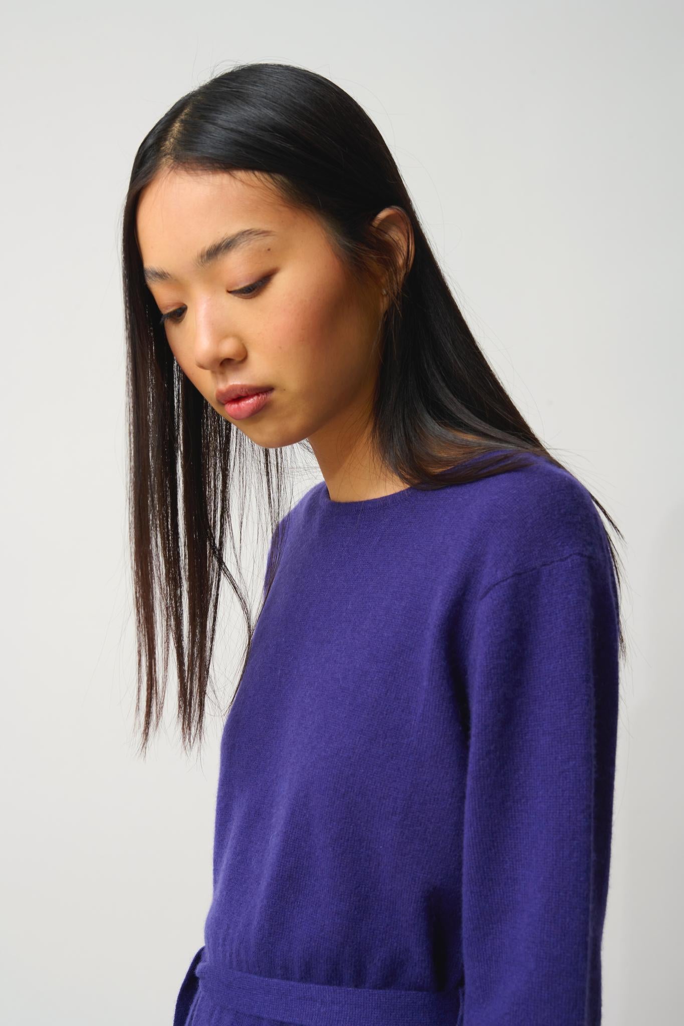 CONISTON robe col rond avec ceinture purple 100% cachemire