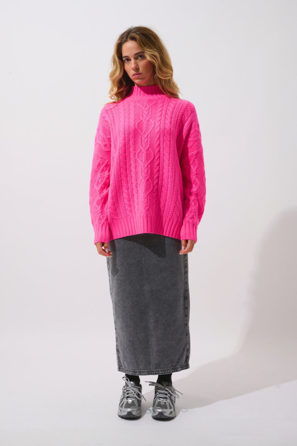 CORINNE pull col montant 6 fils rose fluo 100% cachemire