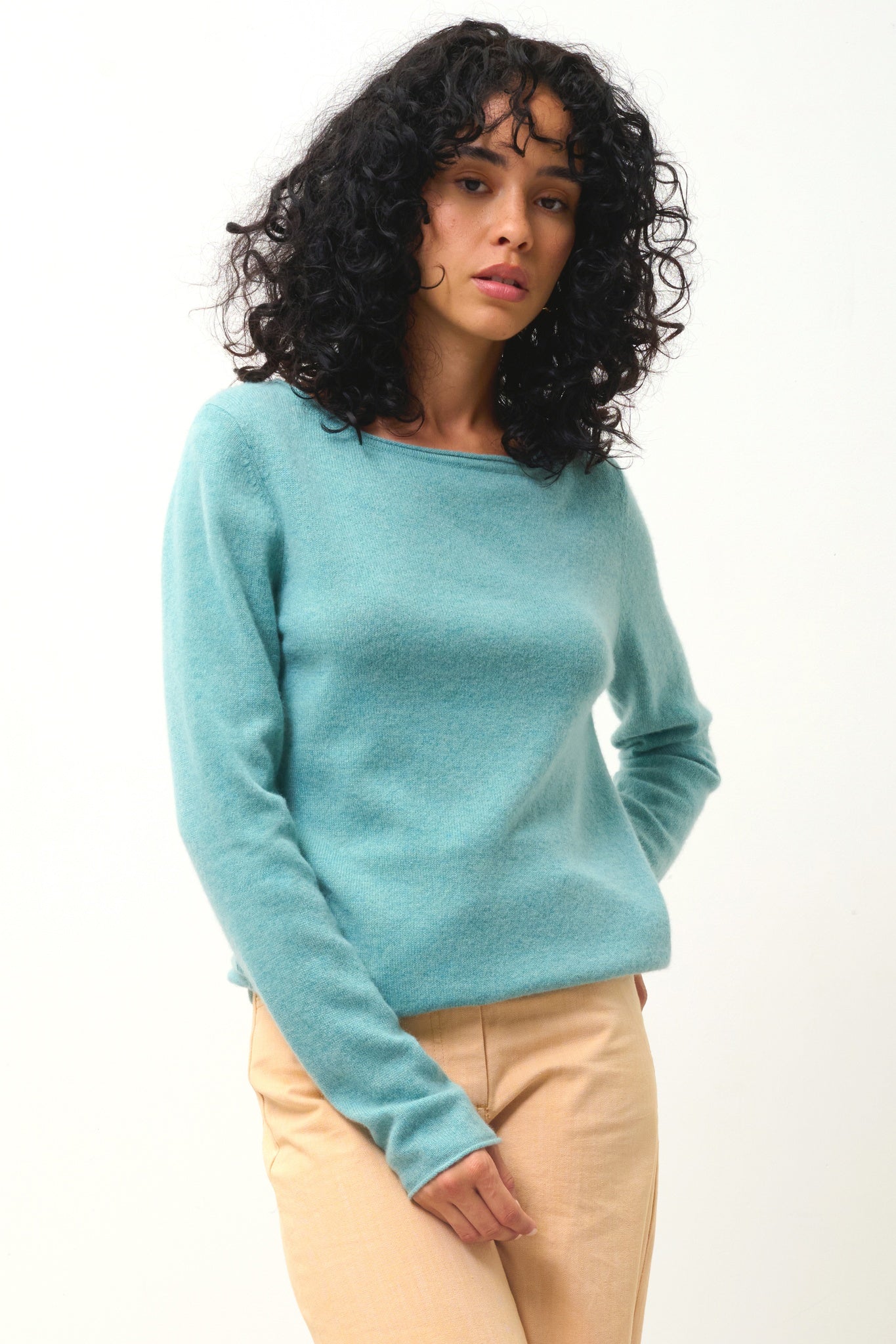 CRIOU melierter grüner Pullover mit U-Boot-Ausschnitt, 100 % Kaschmir