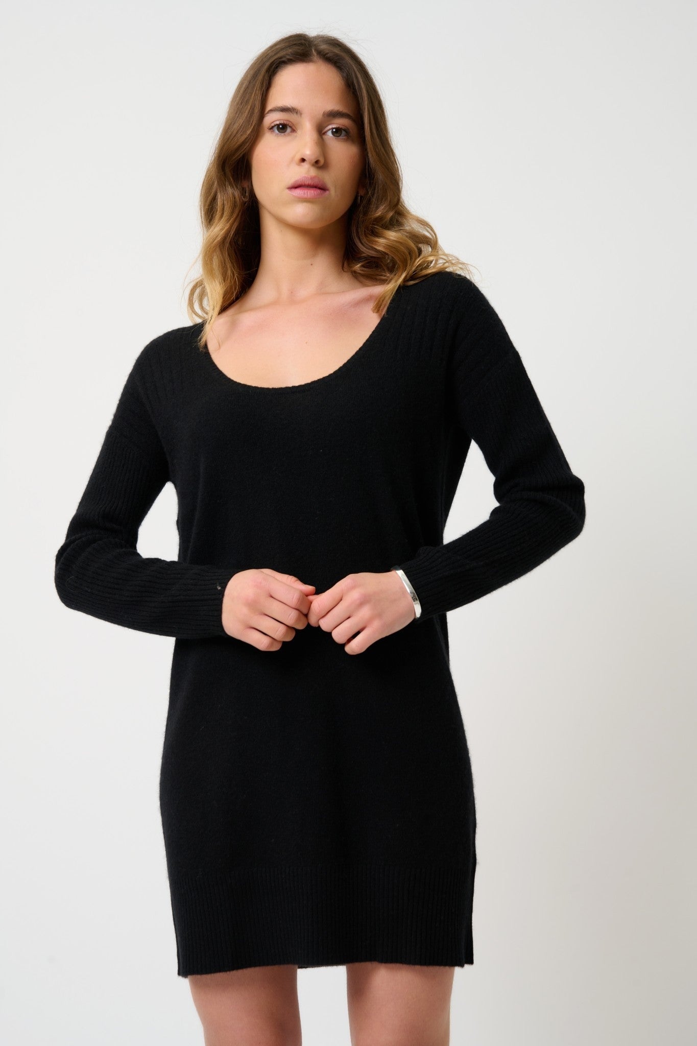 dana robe col u noir 100% cachemire