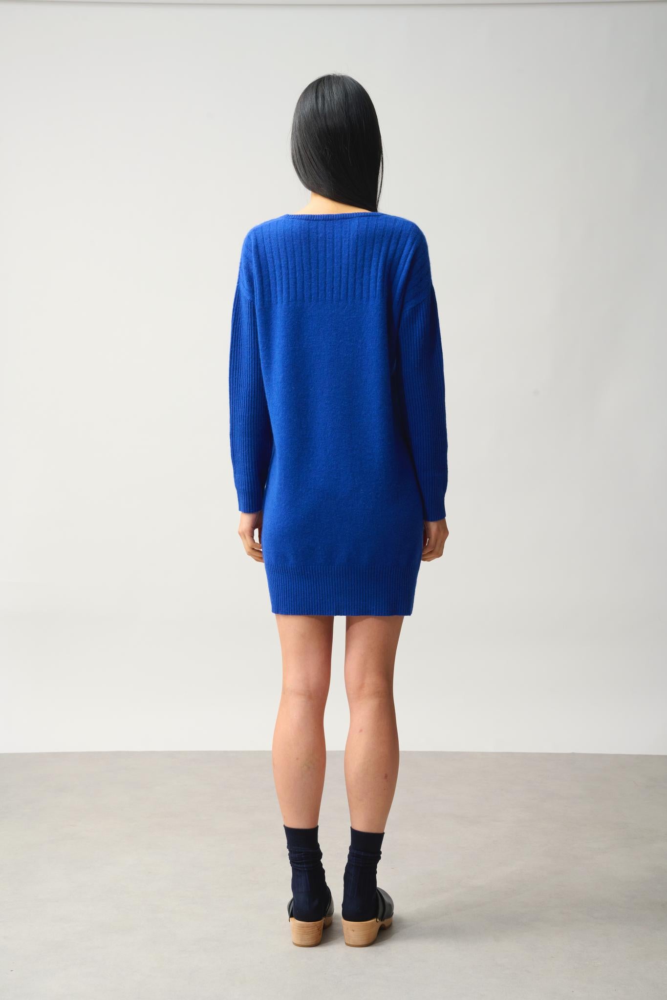 DANA robe col u outremer 100% cachemire