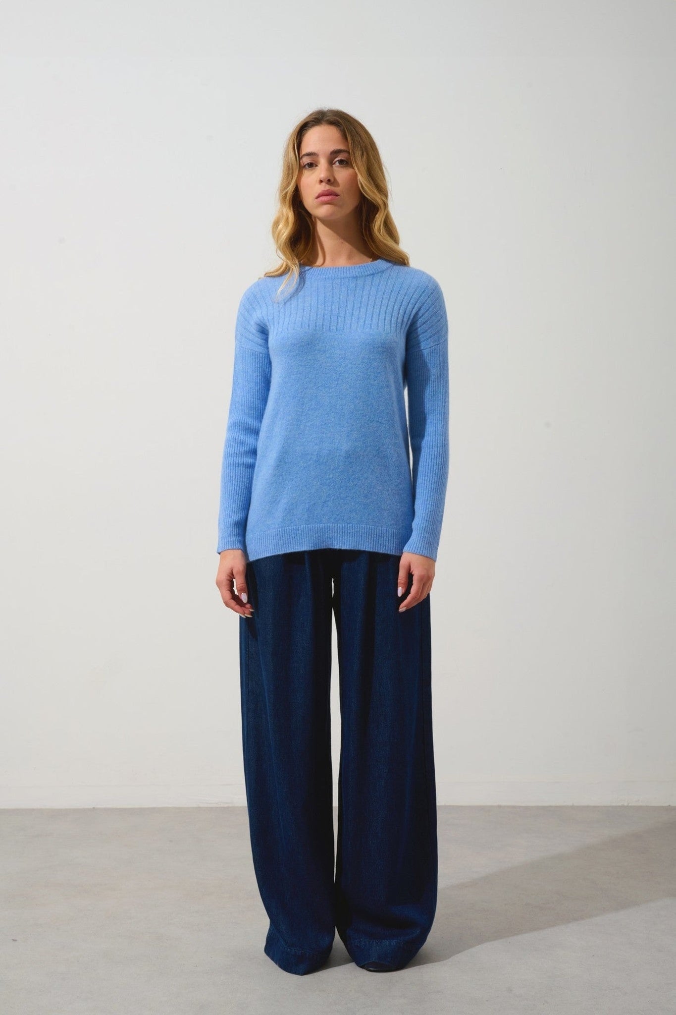 daria pull col rond sky 100% cachemire