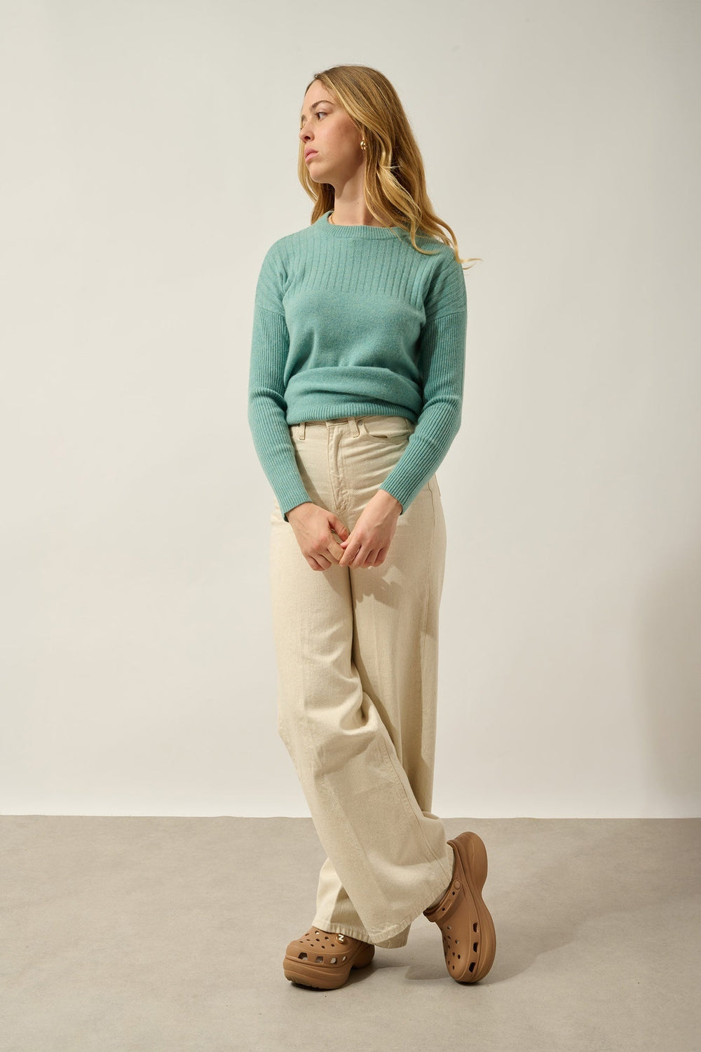 DARIA Pullover mit Rundhalsausschnitt grün meliert 100% Kaschmir