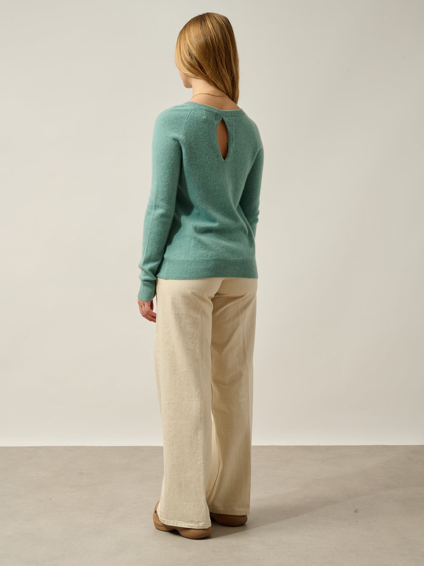 DIBONA boat-neck sweater drop back mottled green 100% cashmere