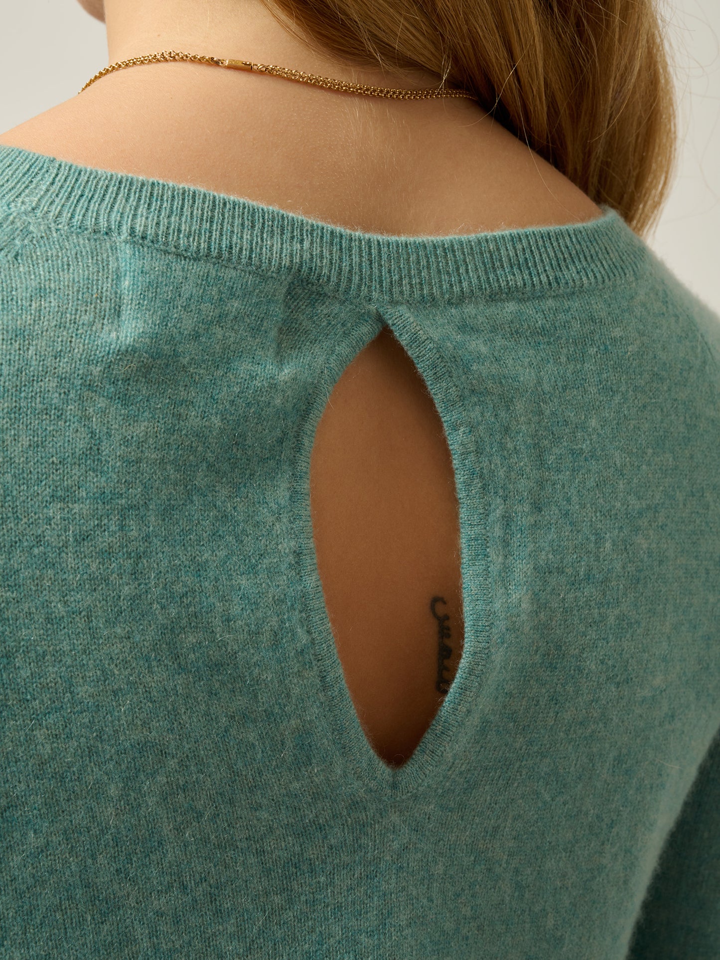 DIBONA boat-neck sweater drop back mottled green 100% cashmere