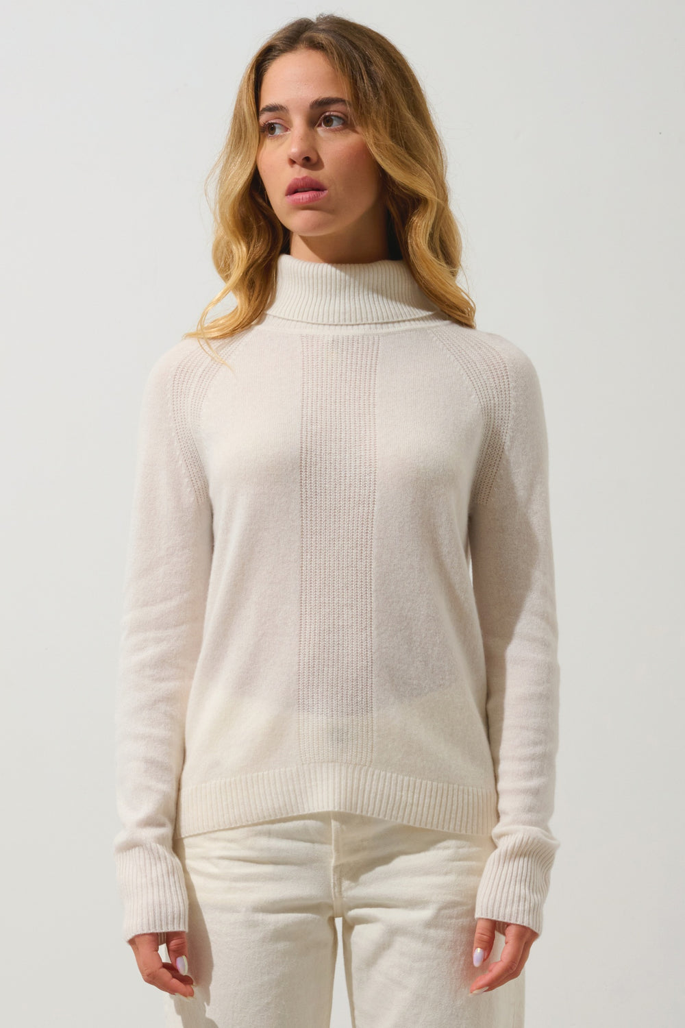 DOLCE Elfenbein Rollkragenpullover 100% Kaschmir